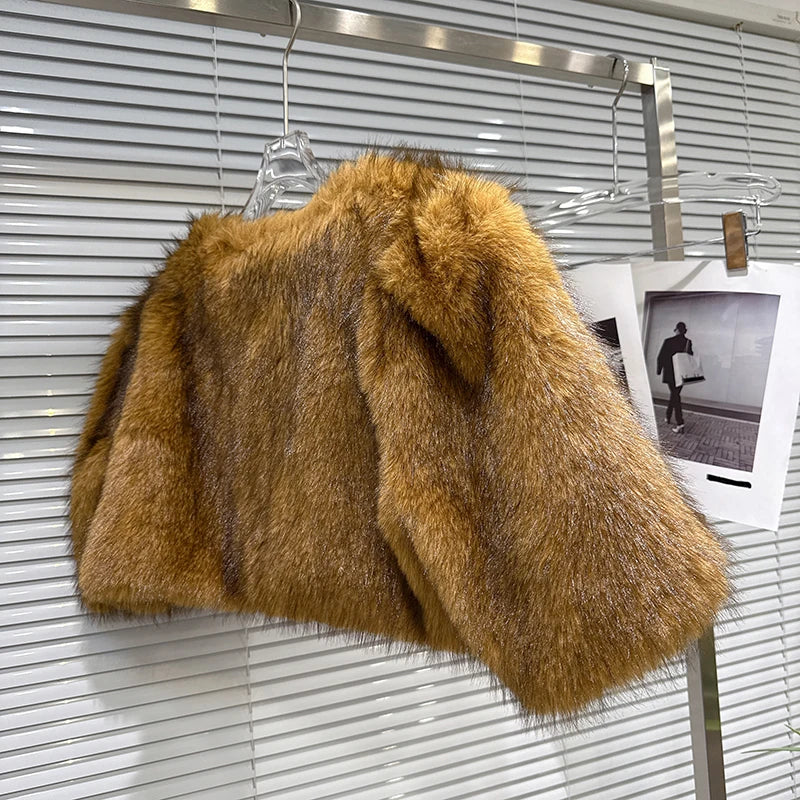 Winter New Style Fashion Faux Fur Short Coat Shawl For Women Solid Color V-neck High Waist Tops Female 11A07686