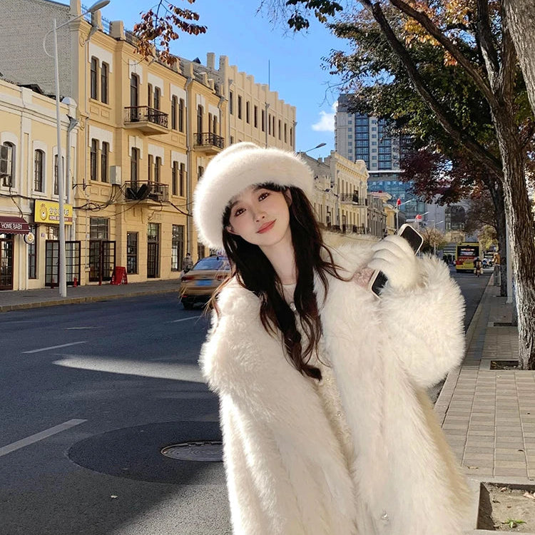 Lautaro Autumn Winter Oversized Loose Casual Luxury Soft Thick Warm Hairy Faux Fox Fur Coat Women Long Sleeve Fluffy Jacket 2024 Off-white