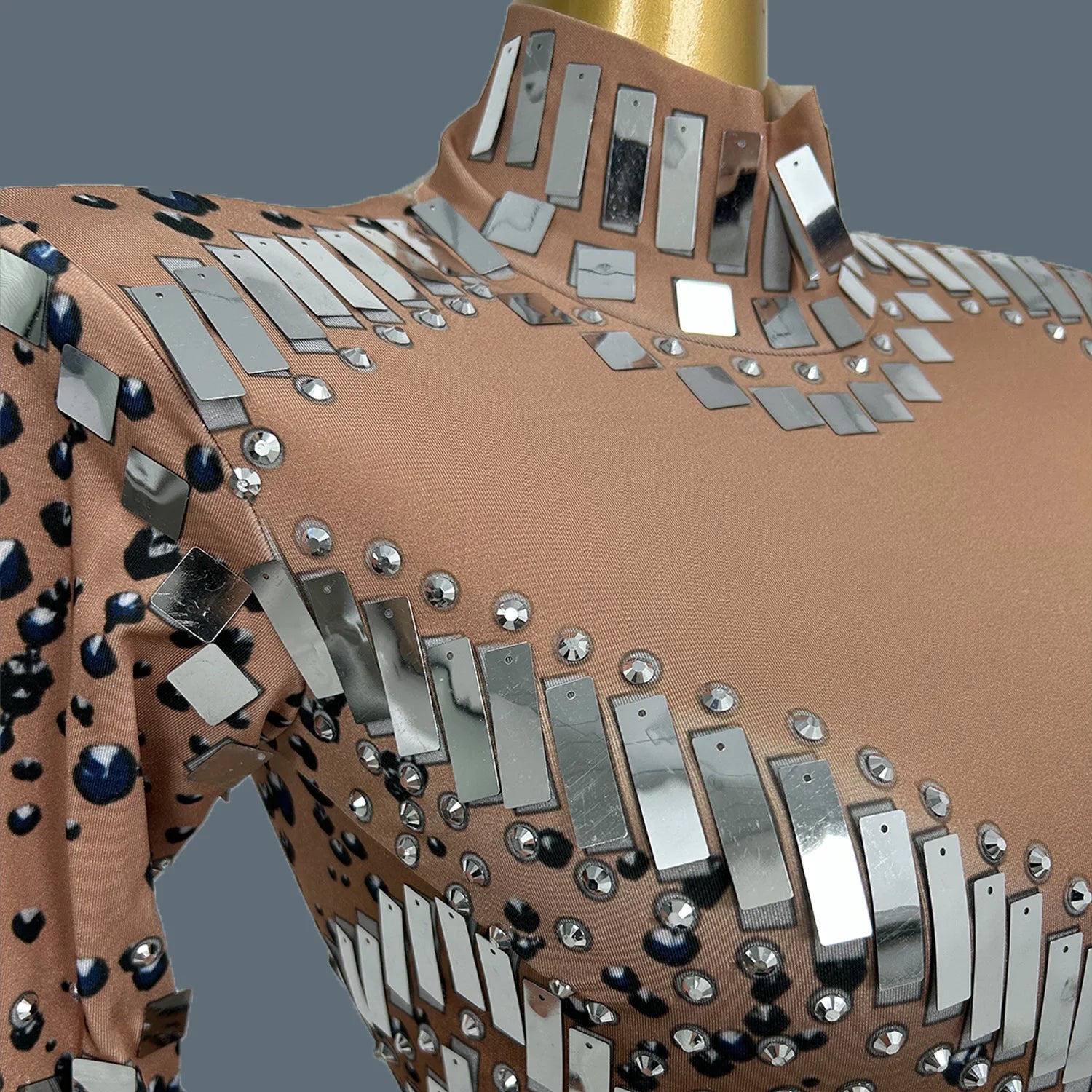 Fancy Sequins Pleated Mini Dress for Hot Girls Bar Nightclub Stage Show Outfit Dance Performance Wear Dance Troupe Outfit Xieshi