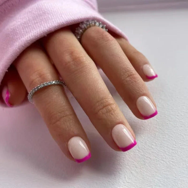 24Pcs Simple Black French False Nails Fashion Square Head Press on Nails Wearable Short Fake Nail Art Artifical Manicure Tool 1881