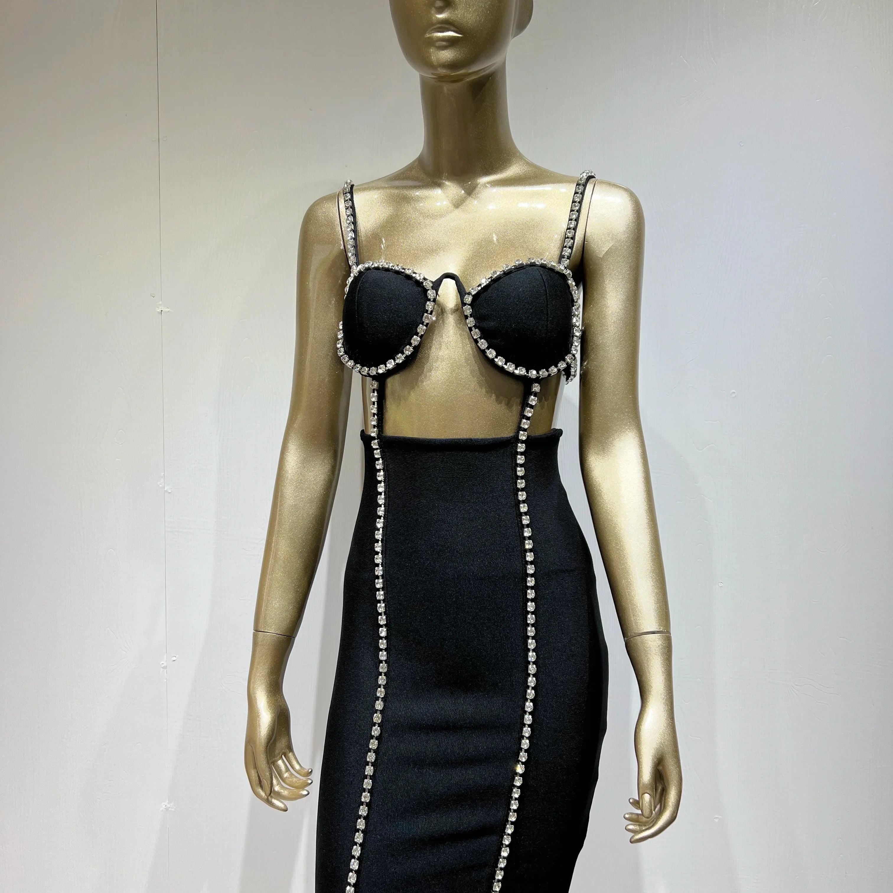 Women Summer Style Sexy V Neck Cut Out Diamonds Crystal Black Mini Bodycon Bandage Dress Elegant Evening Party Dress