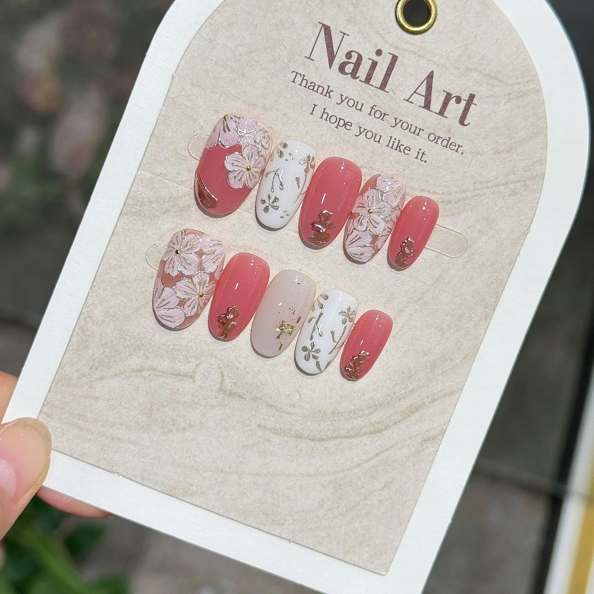 10Pcs Short Oval Glitter Press on Nails with Cool Metallic Star Hand Draw Design Fake Nail Almond Detachable Nail Tips for Women