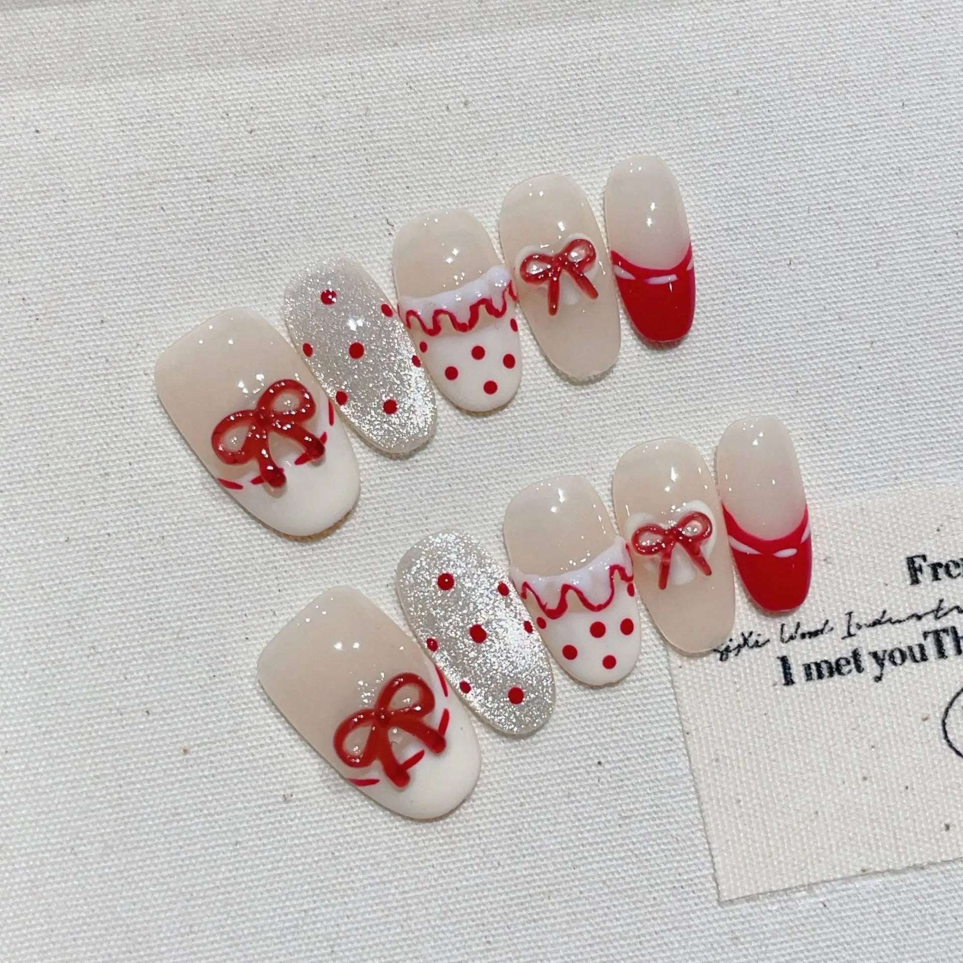 10Pcs Short Almond Handmade Press on Nails Cute Cat Eye 3D Red Bowtie Designs Finished Nail Polka Dot Lace Edge Oval False Nails