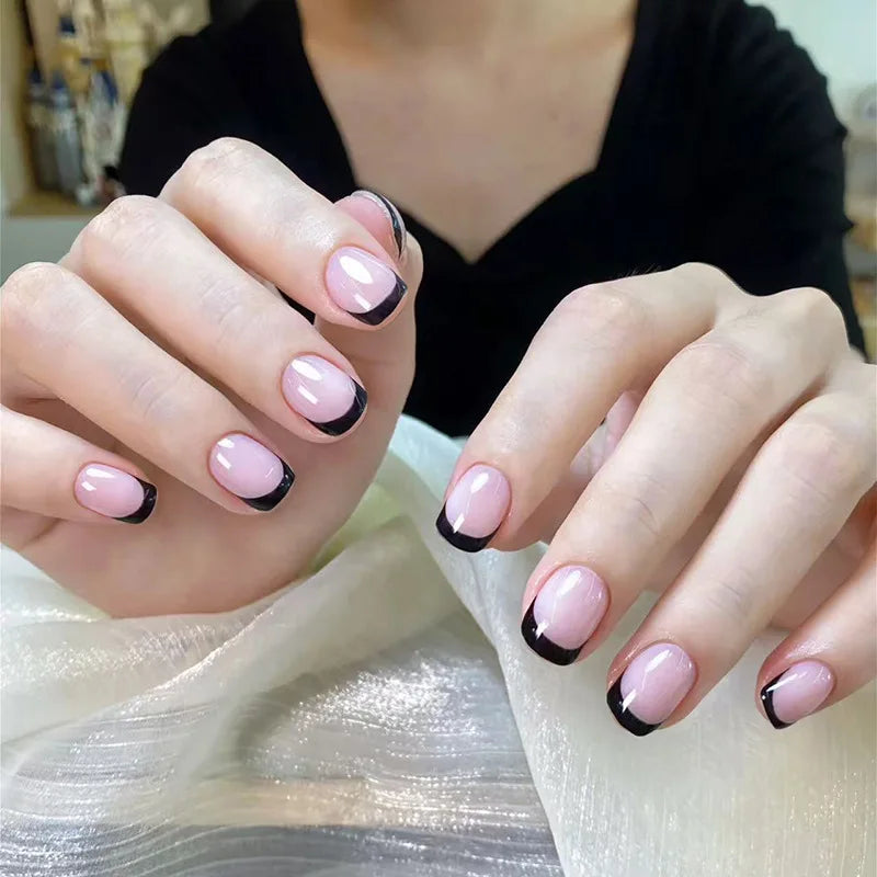 24Pcs Simple Black French False Nails Fashion Square Head Press on Nails Wearable Short Fake Nail Art Artifical Manicure Tool 1891