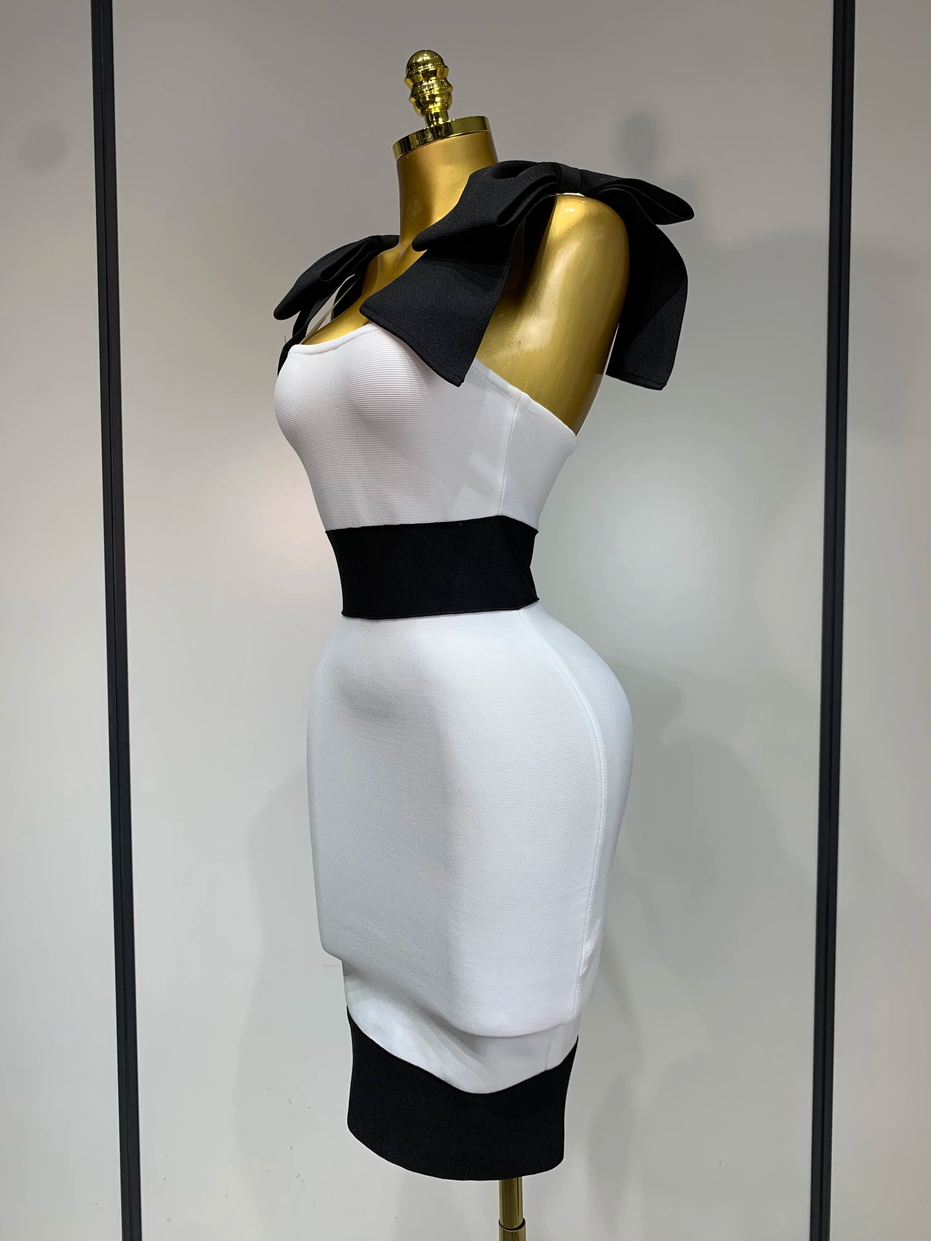 Women Sexy Bow Tie Black White Patchwork Bodycon Bandage Dress 2025 Celebrity Elegant Evening Club Party Birthday Dresses