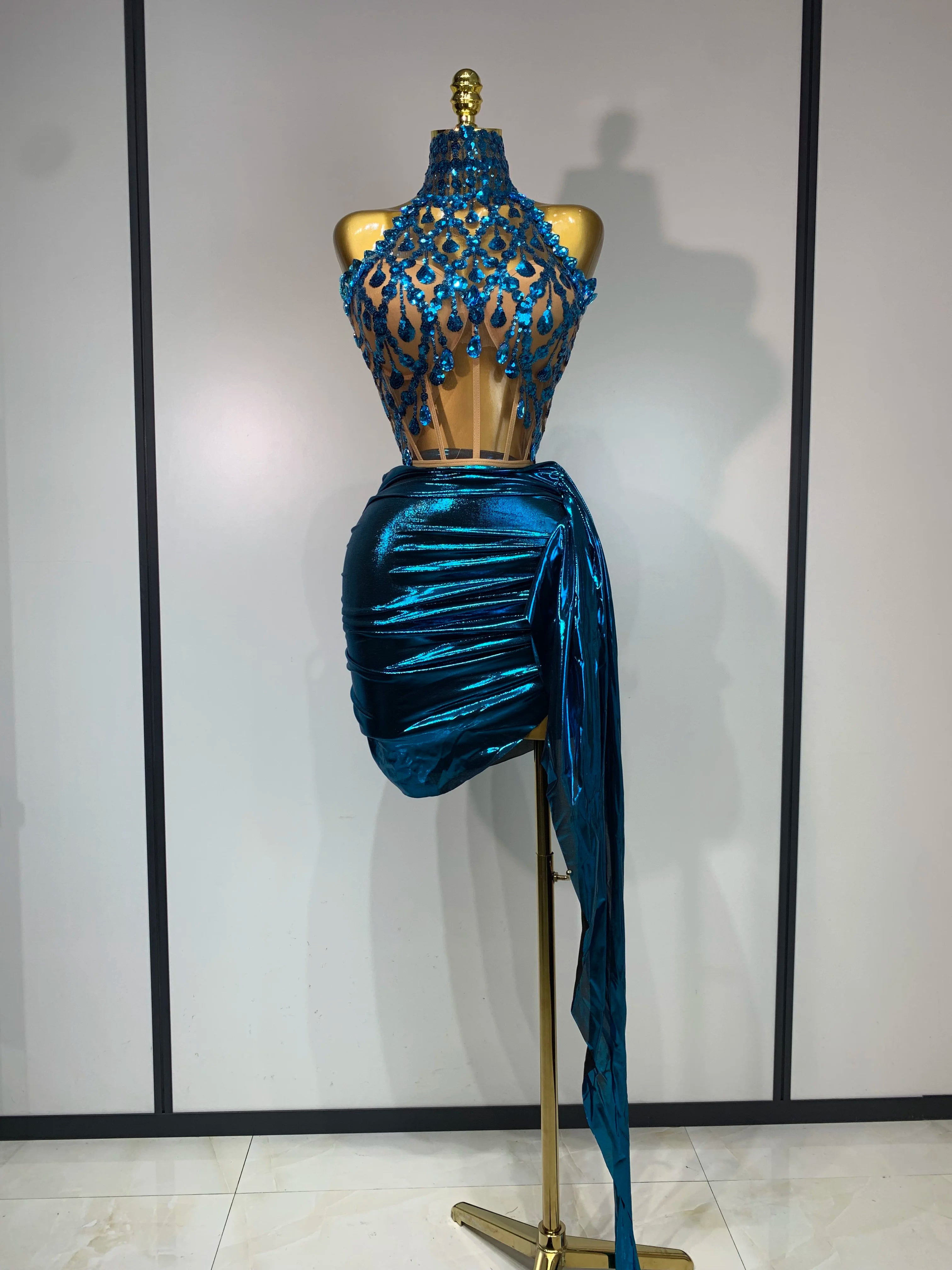 Luxury Rhinestone Sequined Backless Sexy Top Skirt Set Celebrate Evening Party Prom Gowns 2025 Nightclub Singer Stage Outfit Blue