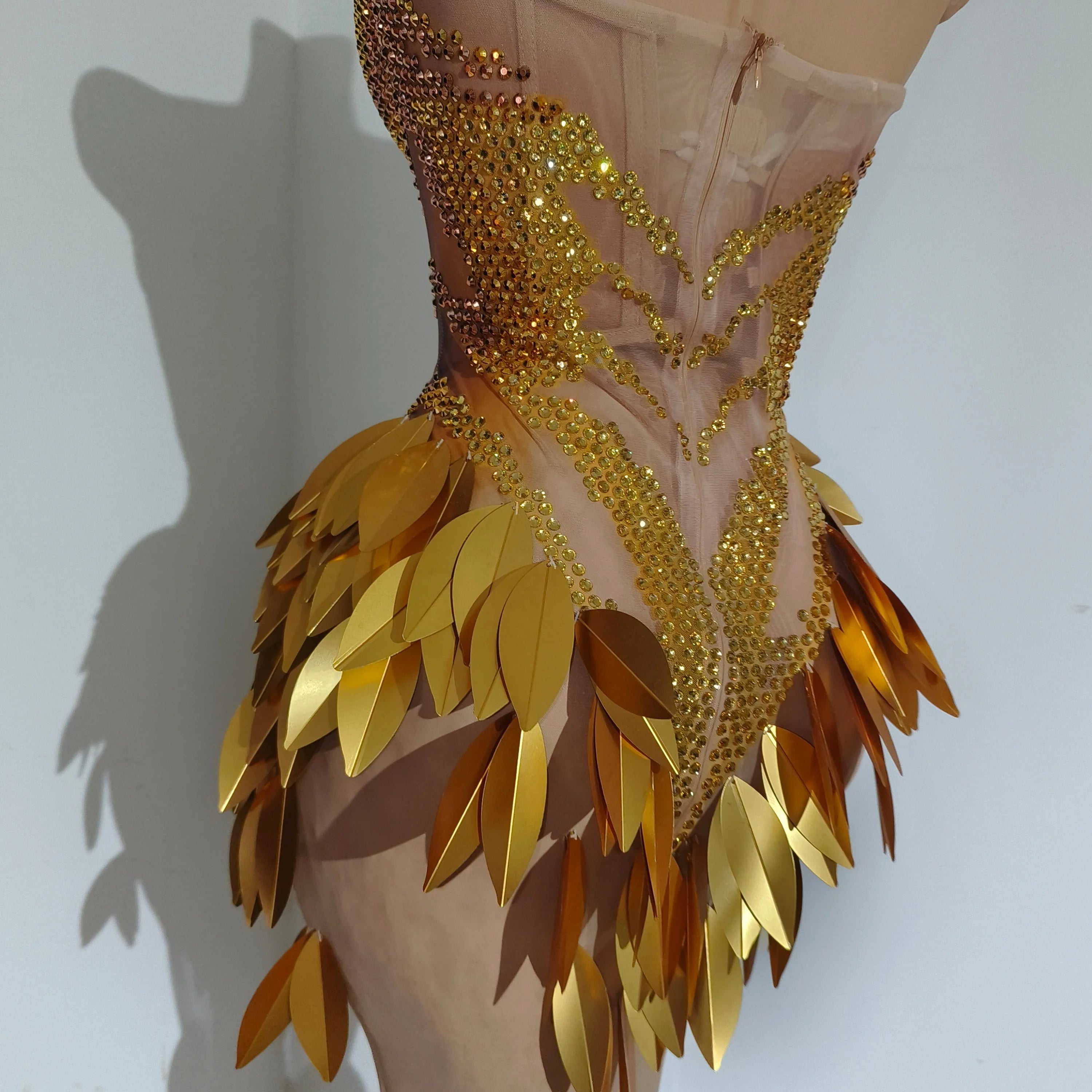 Luxurious Gold Strapless Dress Women Sexy Sheer Mesh Full Crystal Beaded Leaf Form-Fitting Mermaid Formal Event Party Costume