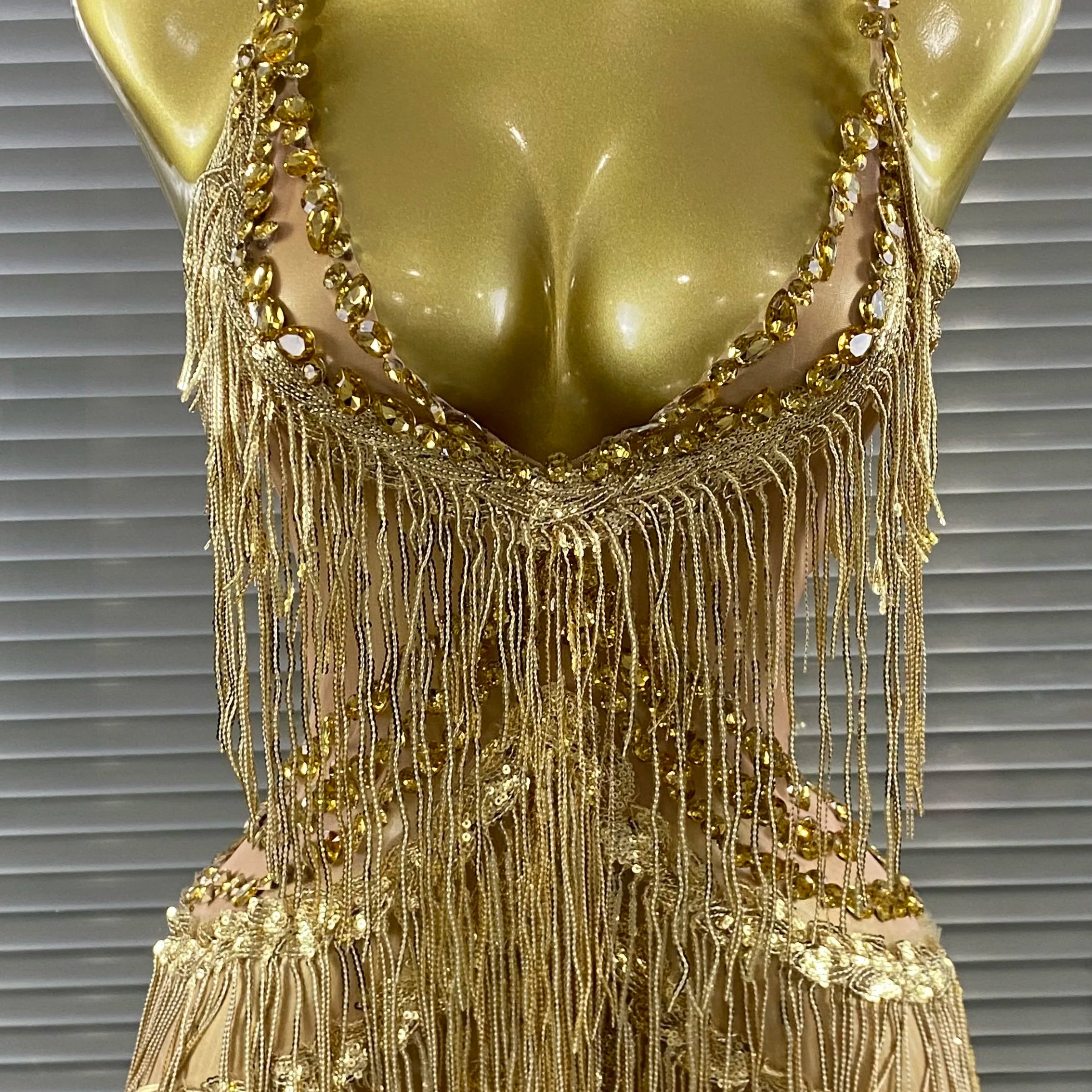 Golden Sequins Tassle Sexy V-Neck Hollow Out Jumpsuit Fashion Woman Woman Party Outfit Stage Performance Costume