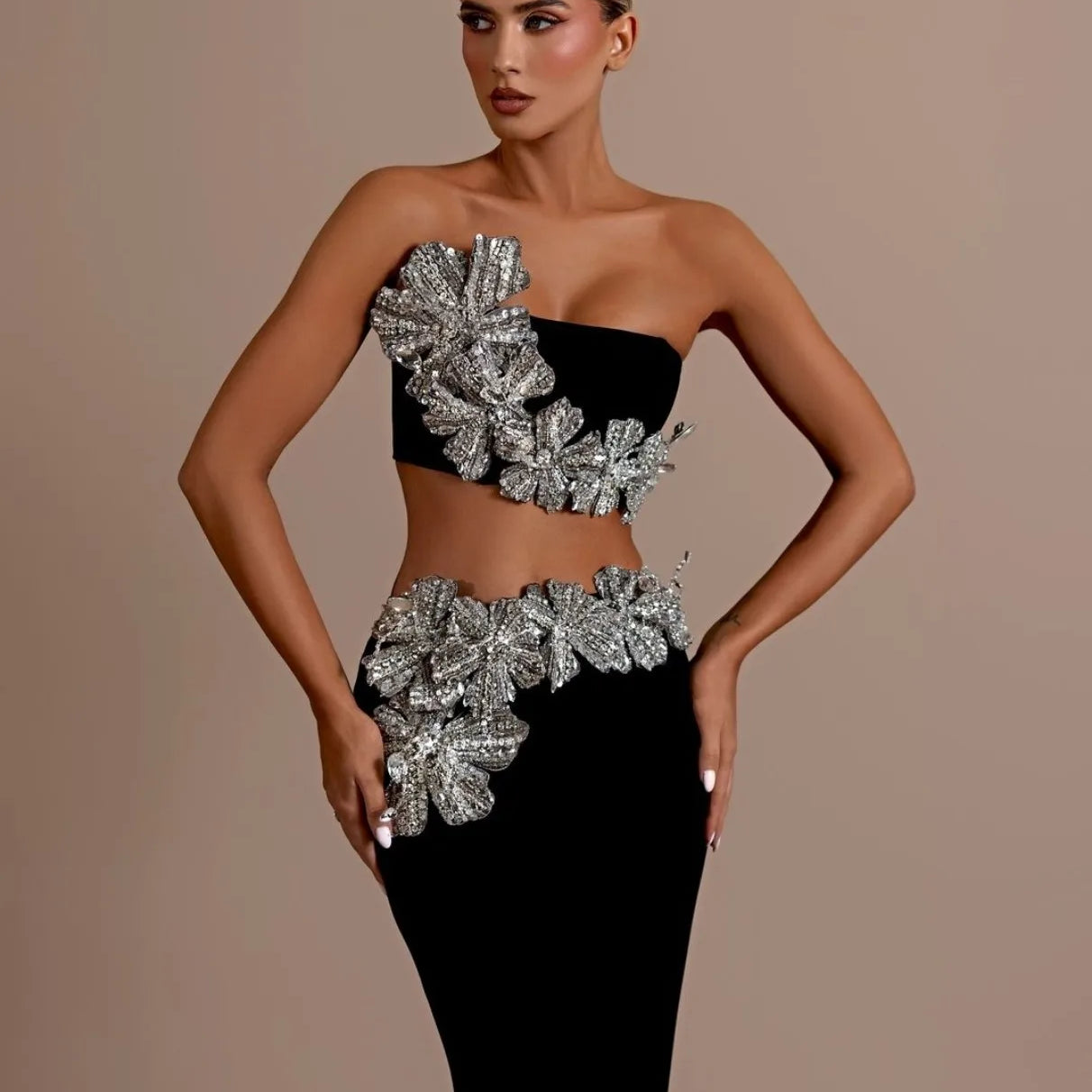 2024 Luxury Dazzling Diamond Flowers Short Strapless Top And Ankle Length Skirt 2 Pieces Woman Set Celebrity Party Vestido