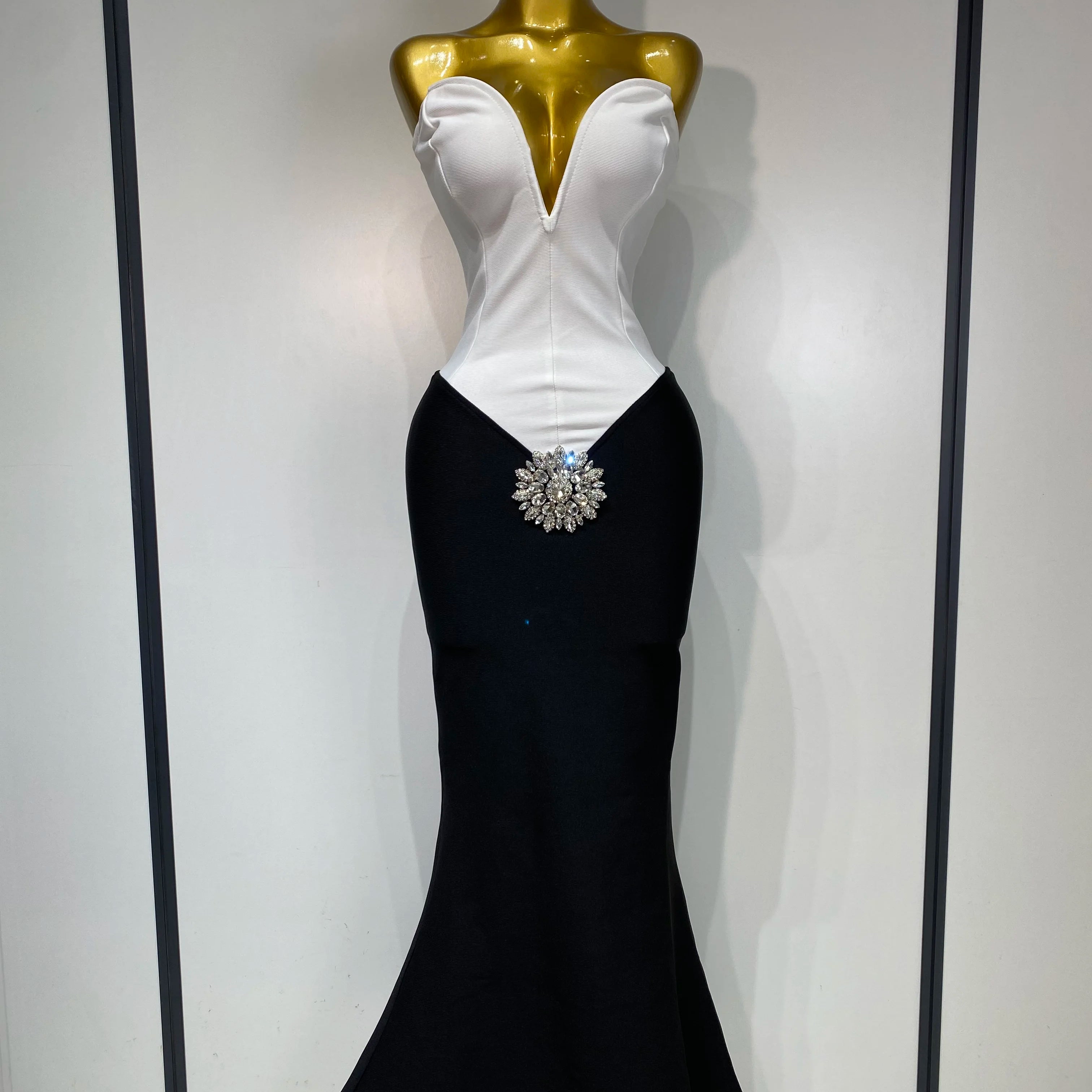 Sexy Bodycon Bandage Dress Strapless Diamond Flower Maxi Long Elegant Dresses 2025 Luxury Birthday Dress Club Party Prom Gowns WHITE