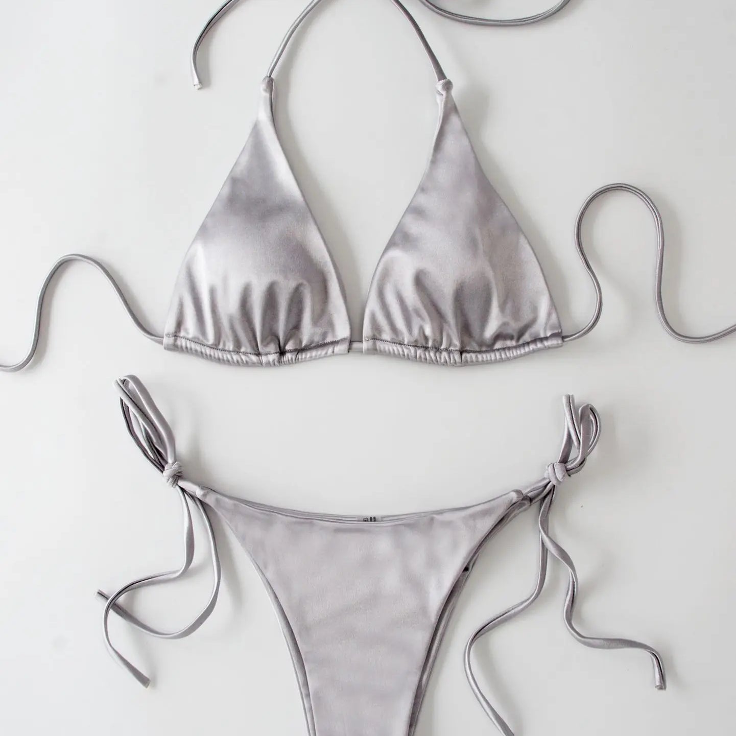 Women Sexy Micro Mini Bikini Thong Halter G-String Bra Bikinis Set Swimwear Backless New Swimwear Bathing Suits 17