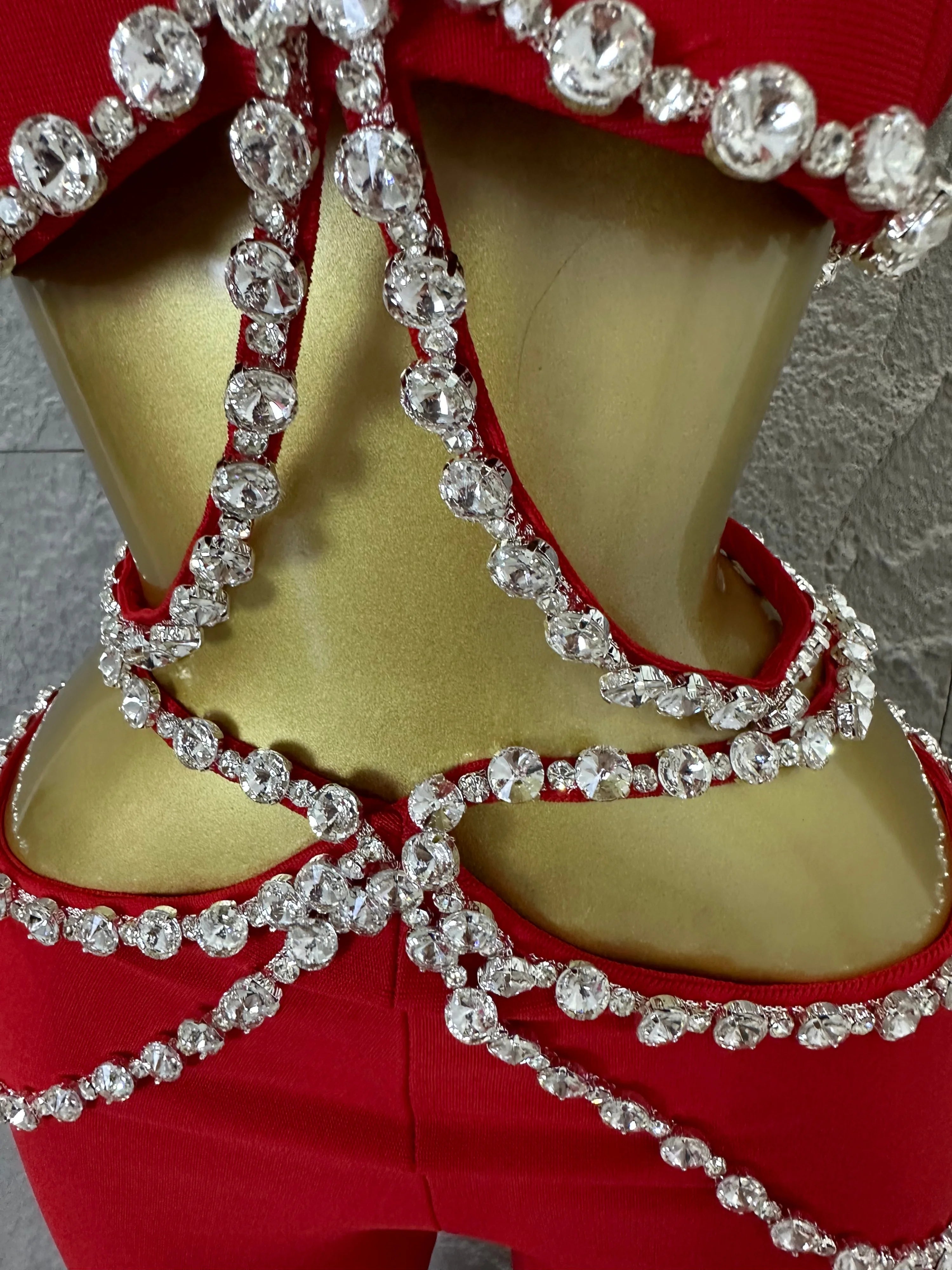 Luxurious Red Two Piece Set Women Sexy Halter Neck Crystal Cutout Crop Top Flare Pants Outfit Stage Performance Costume