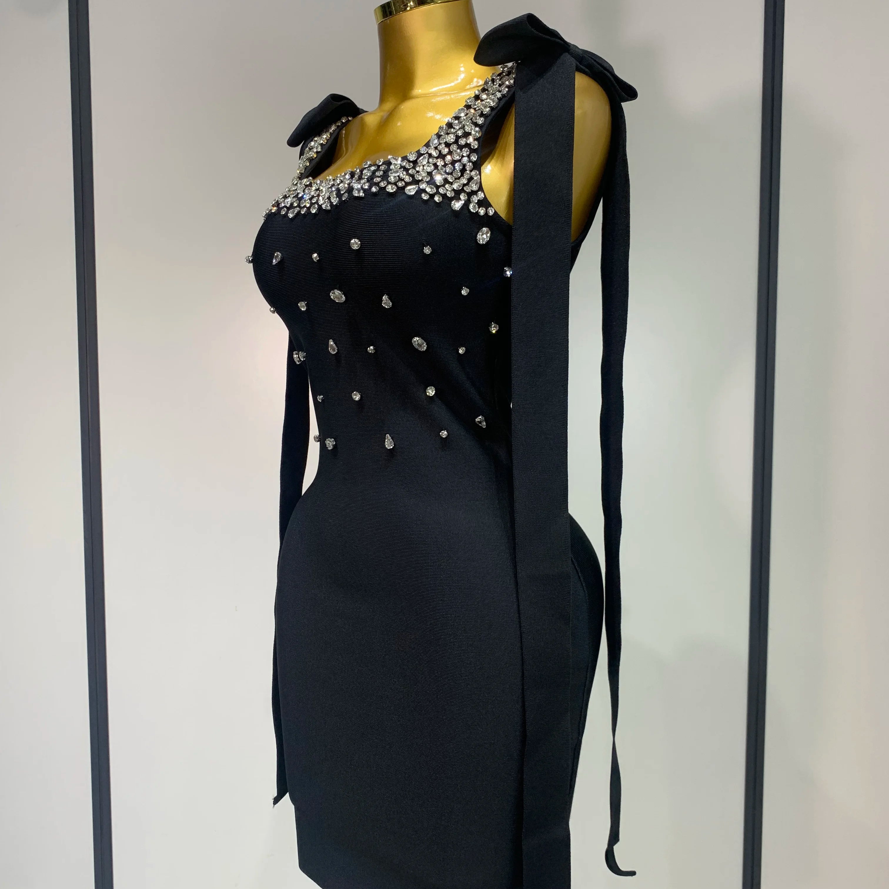Women Celebrity Sexy Sparly Diamonds Black Mini Bodycon Bandage Dress 2025 Elegant Evening Party Luxury Birthday Dresses