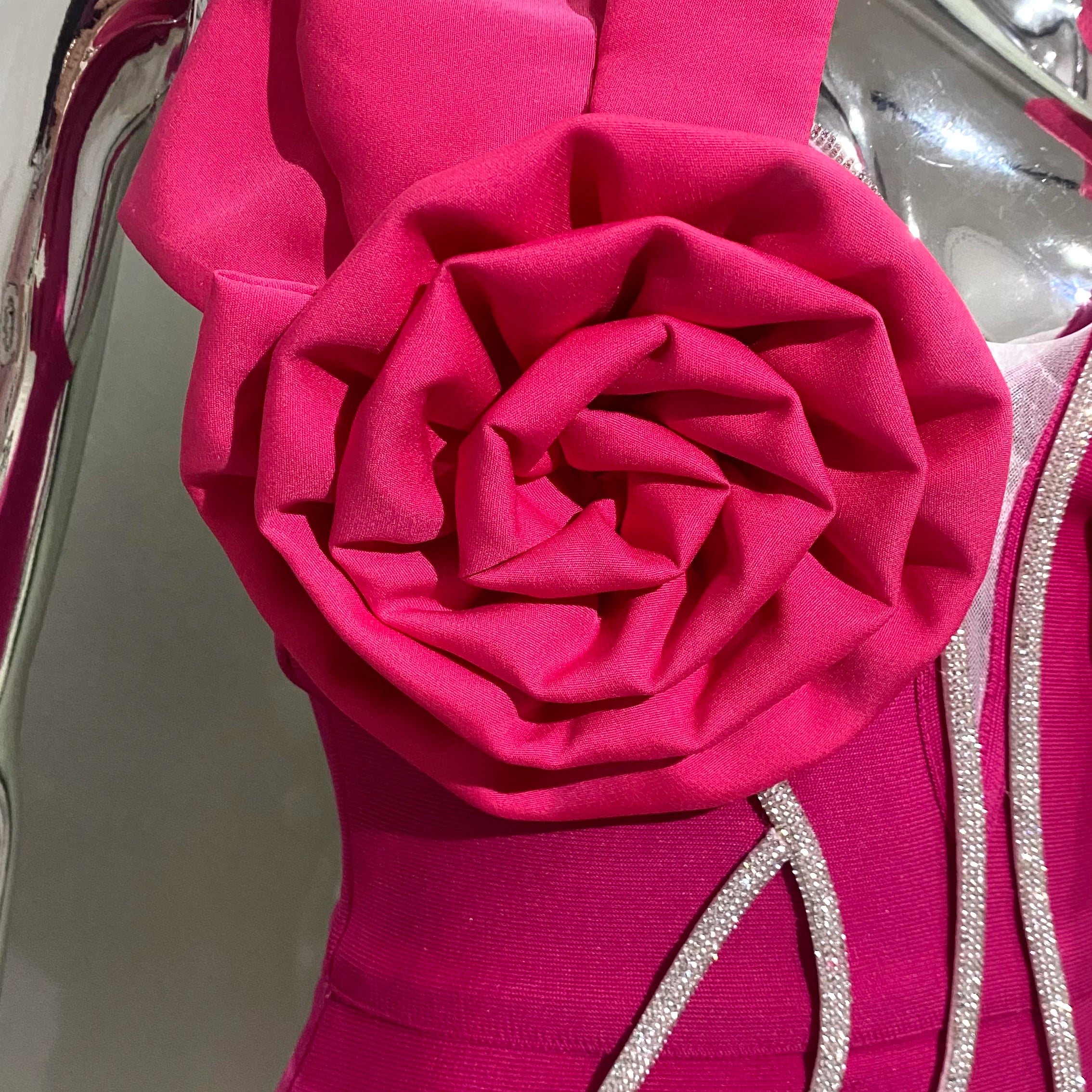 STOCK 2024 Summer Rose Red Stereoscopic Flowers Sparkling Diamonds Chain Ankle Lenght Bandage Dress Elegant Woman Evening Dress