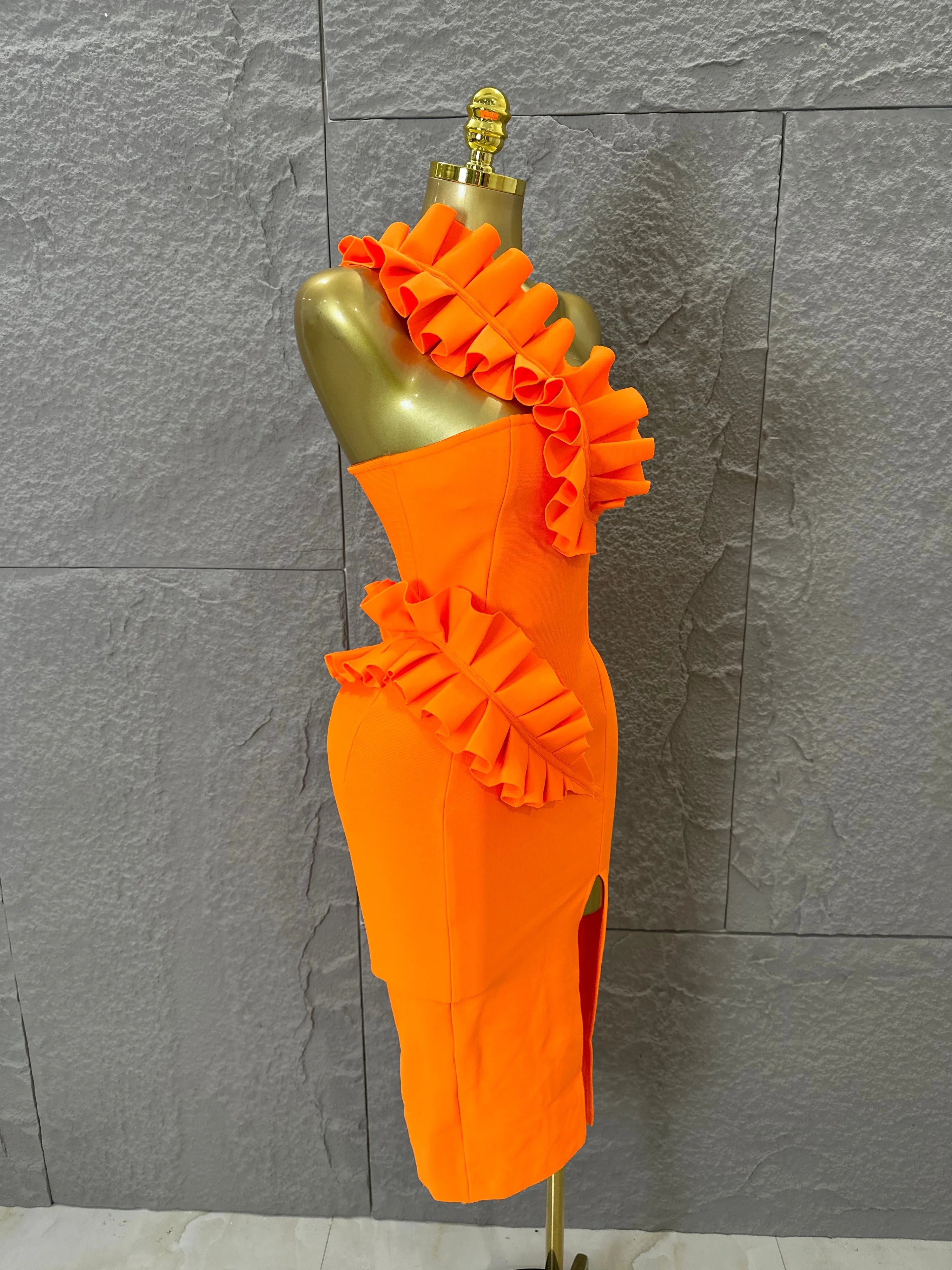 Sexy One-Shoulder Bodycon Midi Dress Women Sexy Ruffle Embellished Waist Cutout High Slit Outfit Evening Gala Party Costume
