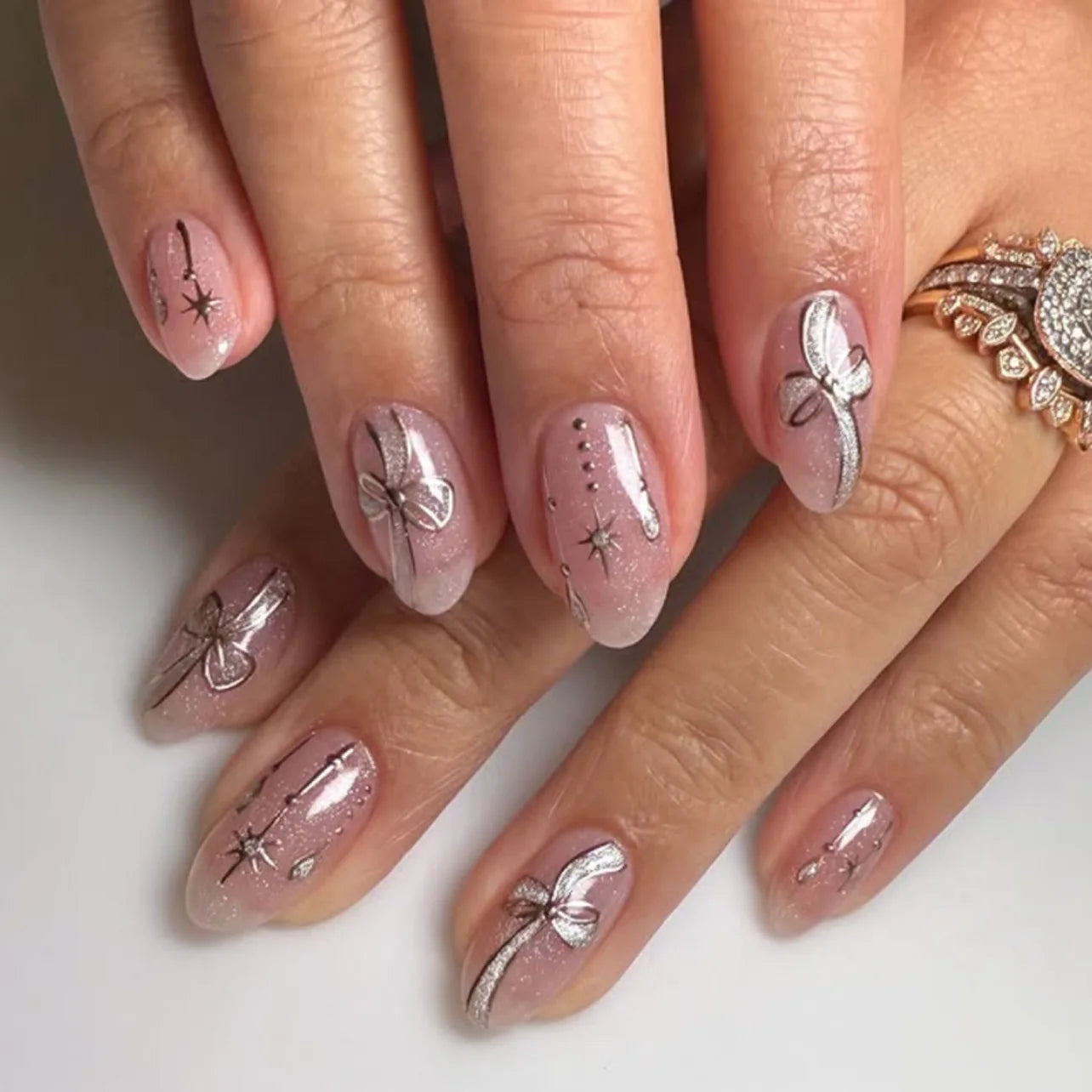 24pcs Short Almond Press on Nails Bohemia Bow Print Sweet Pink False Nail Tips Wearable Reusable Summer Simple French Fake Nails 1