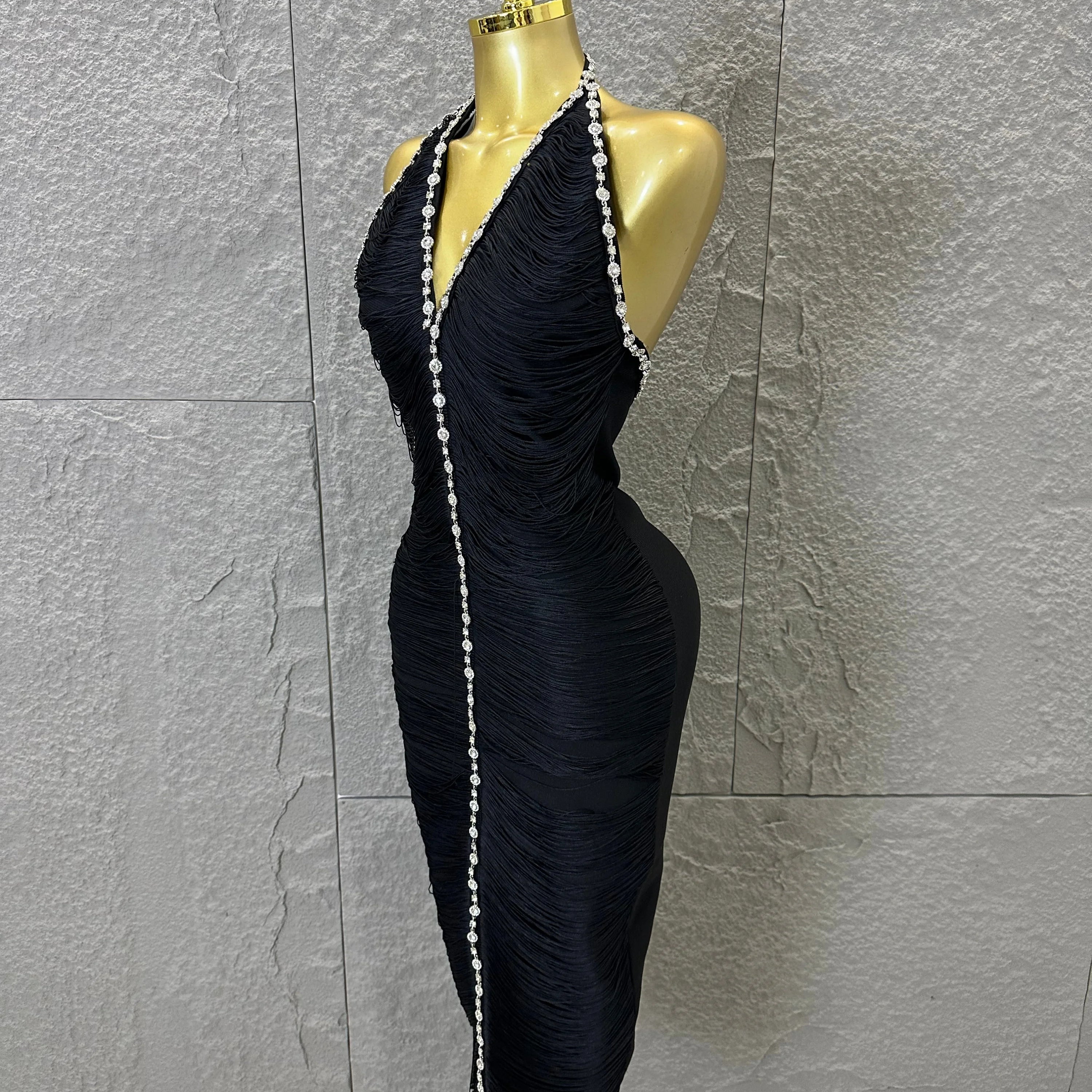 Elegant 2026 Black Halter Neck Midi Dress Women Sexy V-Neck Crystal Trim Ruched Form-Fitting Outfit Formal Event Party Costume