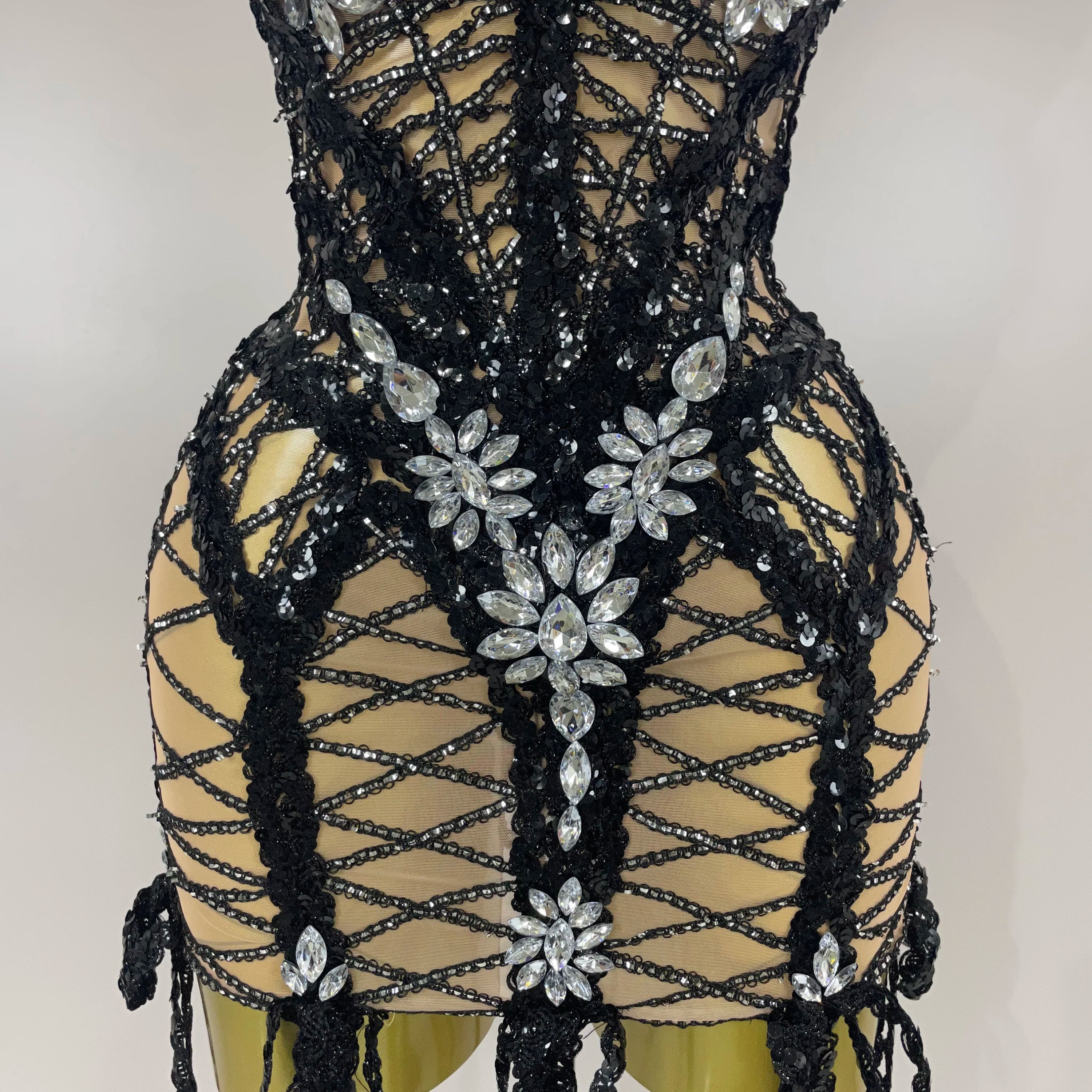 2025 Sparkle Sequins Embroider Diamonds Sleeveless Long Tassel Mini Dress Women Celebrate Evening Birthday Dress Stage Costume