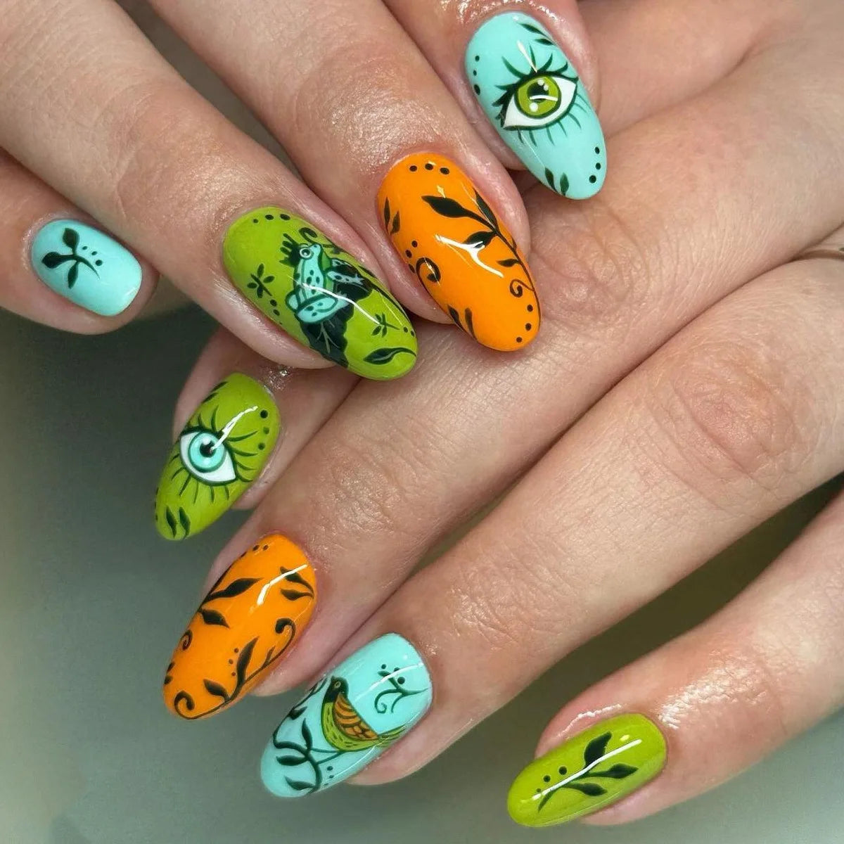 24Pcs Mid-length Almond Fake Nail with Blue Stripe Smudge Design Press on Nails for Woman Datachable Full Cover False Nails Tips YT424