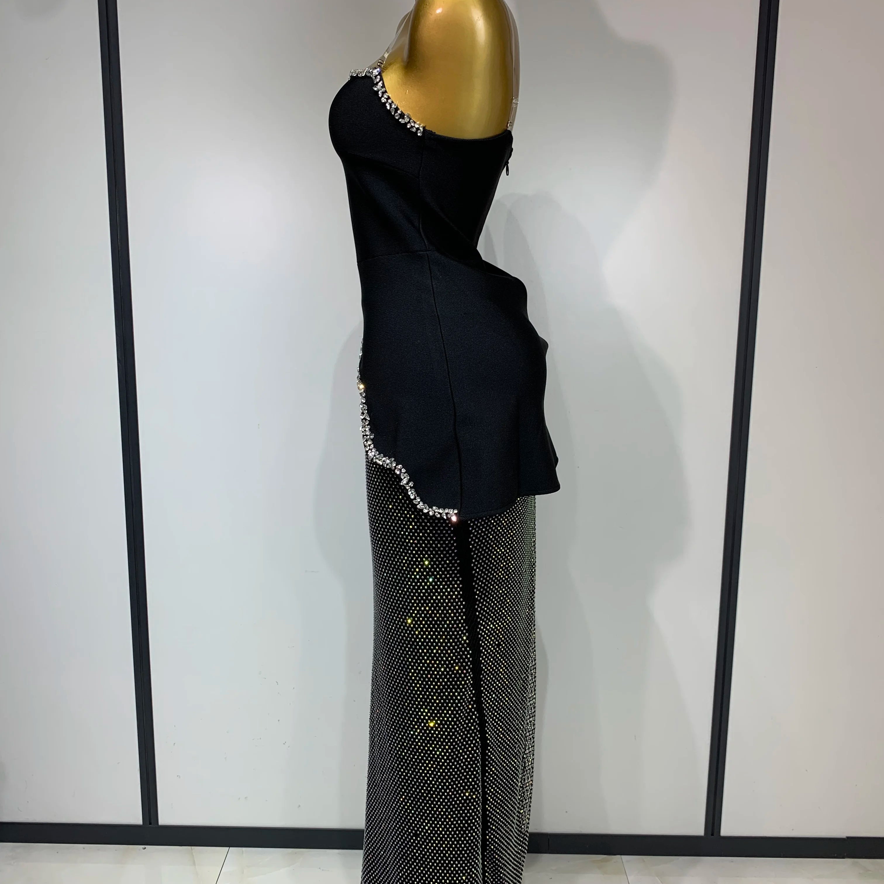 Black Design Sleeveless Rhinestone Top + Hot diamond Skirt Suit Evening Party Dress Nightclub Luxury Birthday Gown