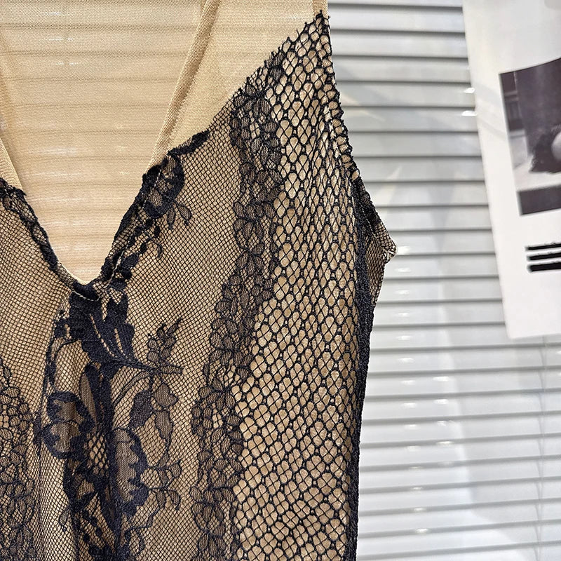 Winter New Fashion V-neck Lace Patchwork Slim Fit Mesh Camisole For Women Versatile Tank Tops Female Trend 11A07580