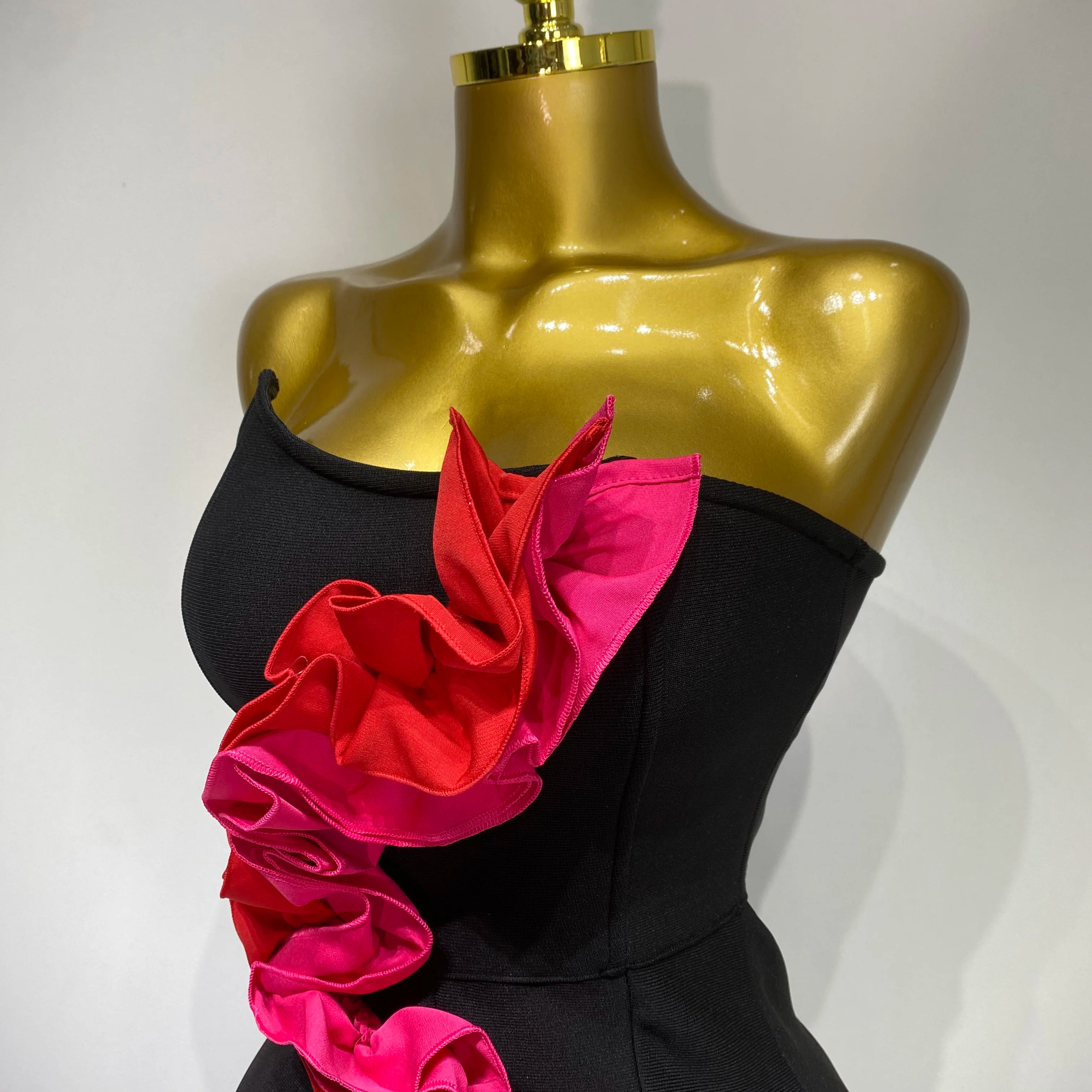 Sexy Strapless Ruffle Black Bodycom Bandage Jumpsuit Fashion High Street Woman Evening Party Elegant Luxury Birthday Rompers