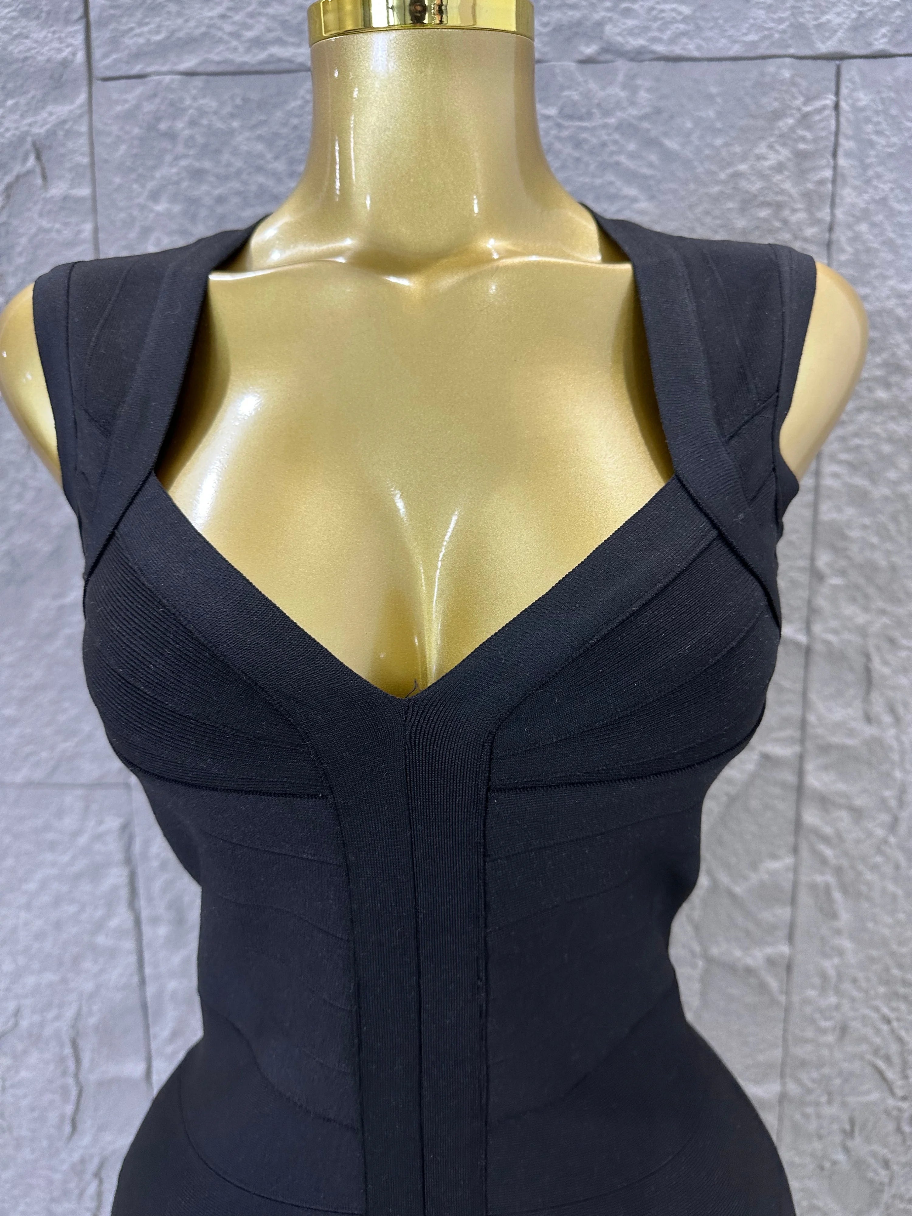 2026 Women Elegant Black Sleeveless Mini Dress Women Sexy Deep V Neck Bandage Form-Fitting Outfit Cocktail Party Costume