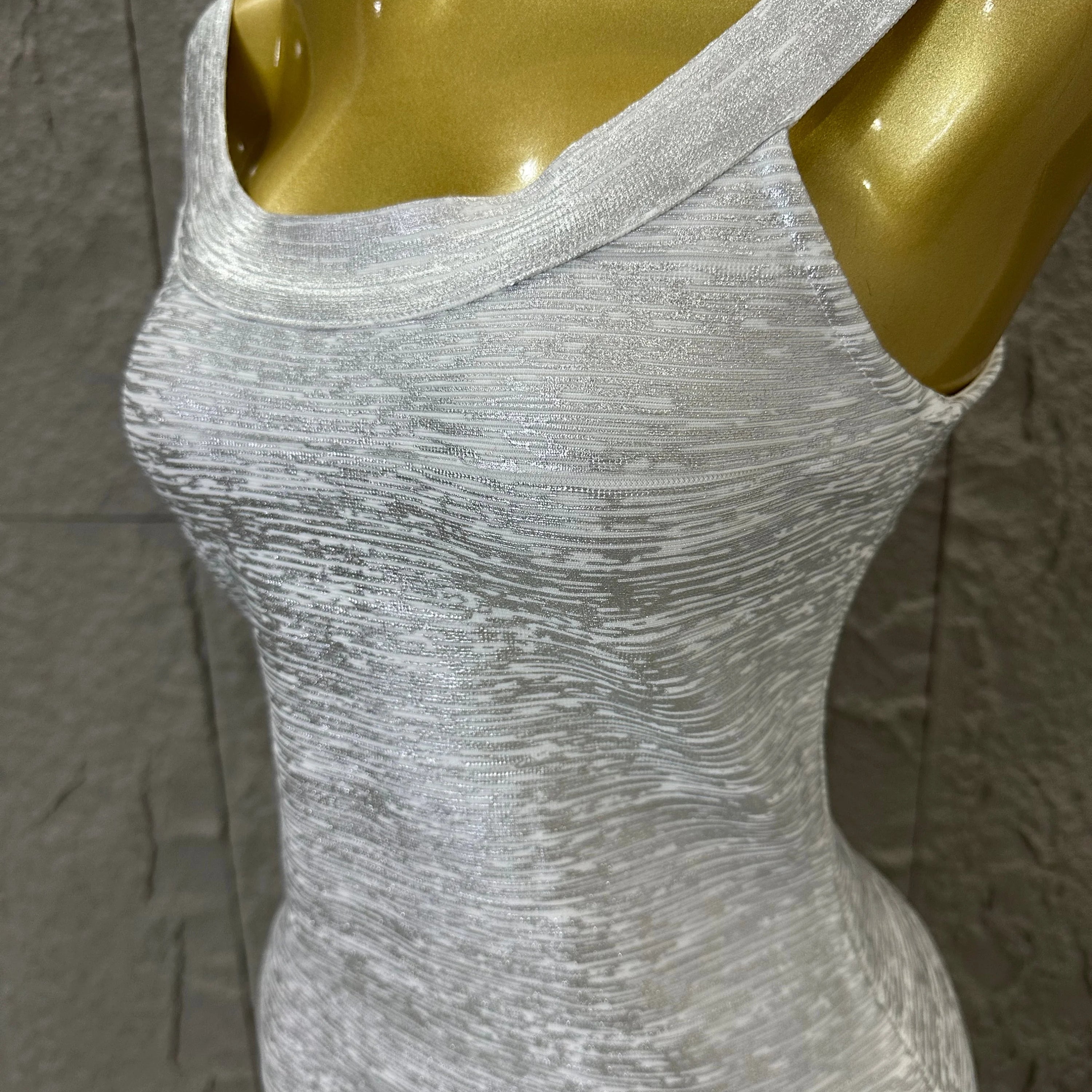 Women Sexy Elegant 2026 Silver Gold Metallic Bandage Mini Dress Women Sleeveless Bodycon Formal Event Cocktail Party Costume
