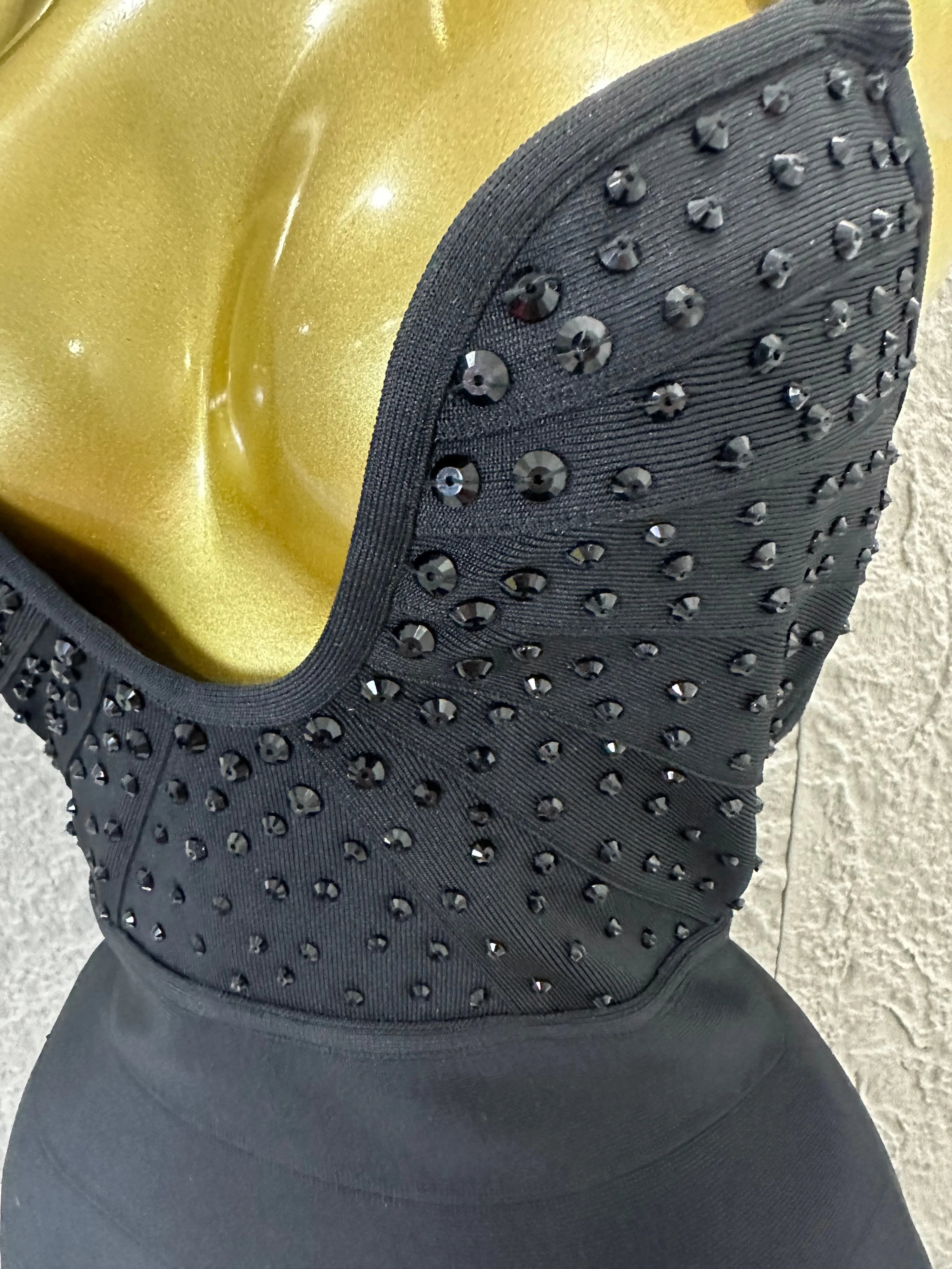 Elegant Black Plunge Halter Neck Dress Sparkle Beaded Top Fitted Mermaid Floor Length Evening Banquet Formal Dinner Event Outfit