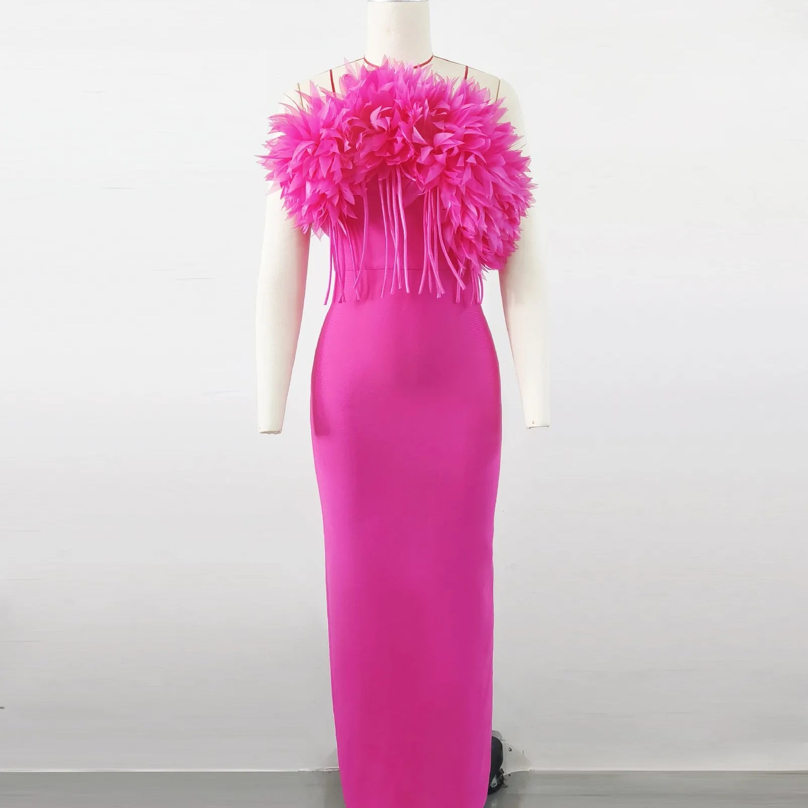 Hot Sale Women Sexy Strapless Feathers Bodycon Long Bandage Dress Fashion Celebrate Evening Party Birthday Outfit Wholesale Rose Red
