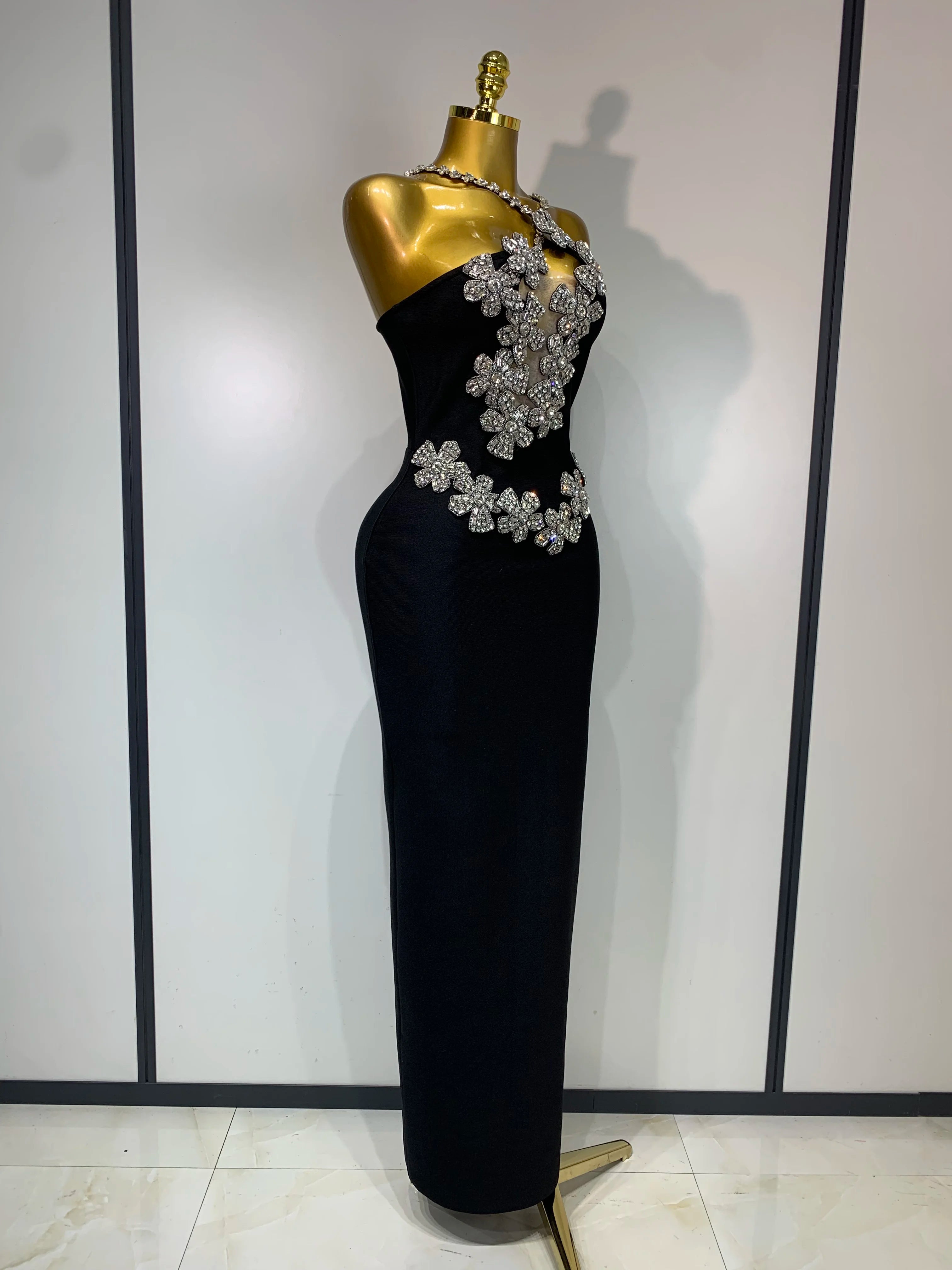 Women Sexy Shining Beading White Maxi Long Bodycon Bandage Dresses Celebrity Birthday Evening Party Elegant Knitted Clothing