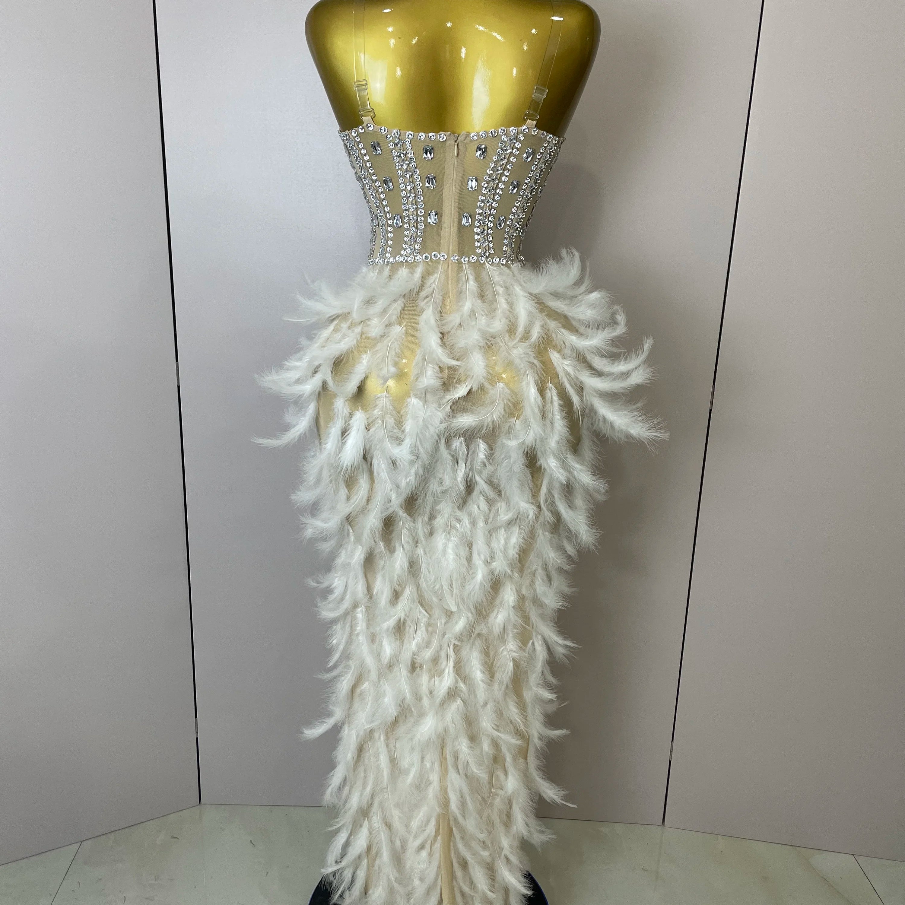 Stock 2025 Women Sexy Sparkly Rhinestone Mesh Feather Long Dress Elegant Evening Party Celebrate Birthday Performance Costume