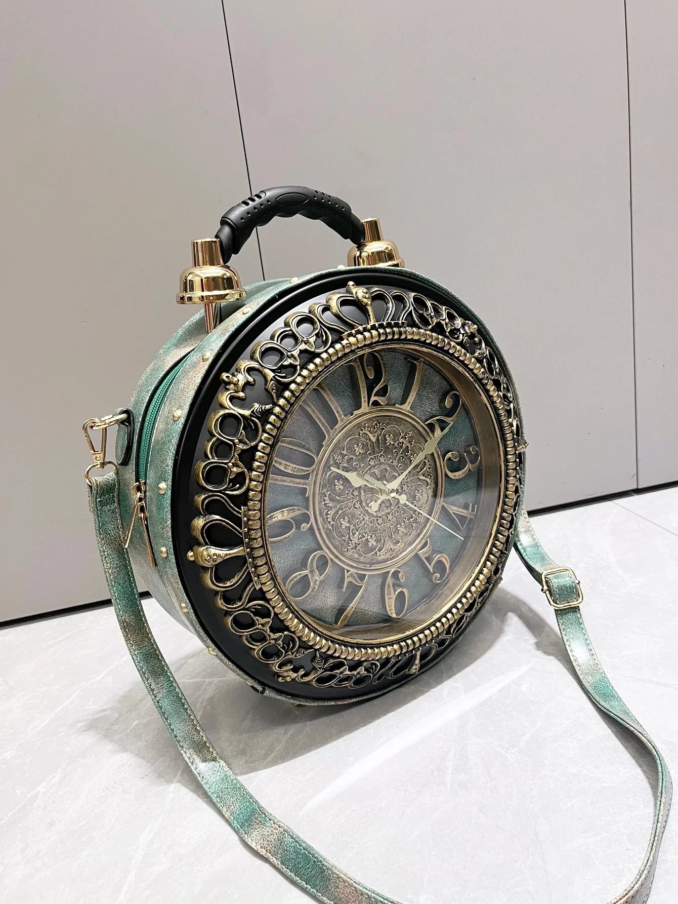Luxury Designer Purses and Handbags Shoulder Bags funny clock-shaped bag funny Women's round bag pu leather Woman's bag Green