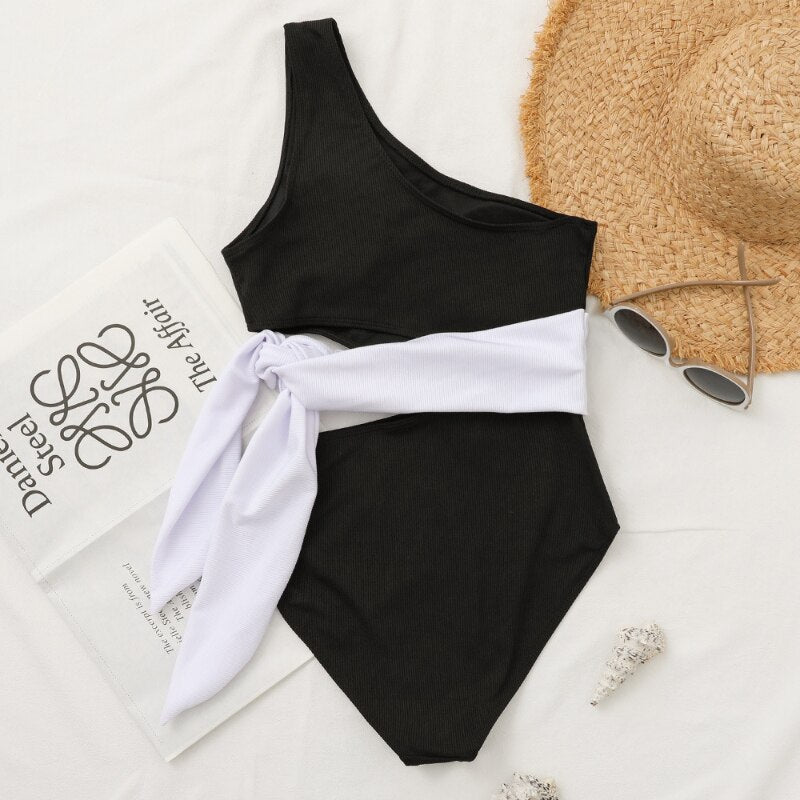 Plain One-Shoulder Midriff Outfit Strap Bikini Set