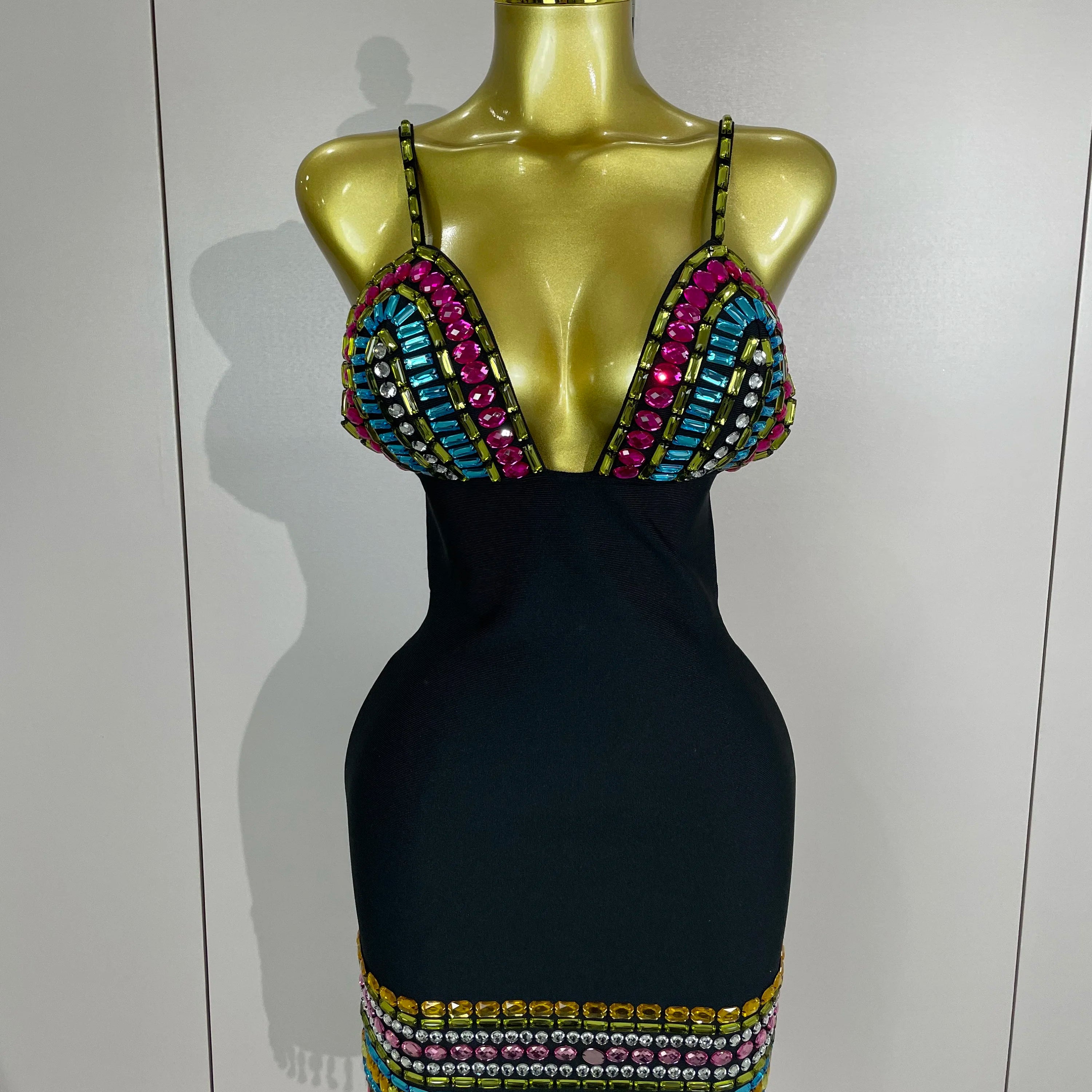 2025 Sparkly Colorful Diamonds V Neck Black Bodycon Bandage Dress Celebrity Elegant Evening Club Party Luxury Birthday Dresses black
