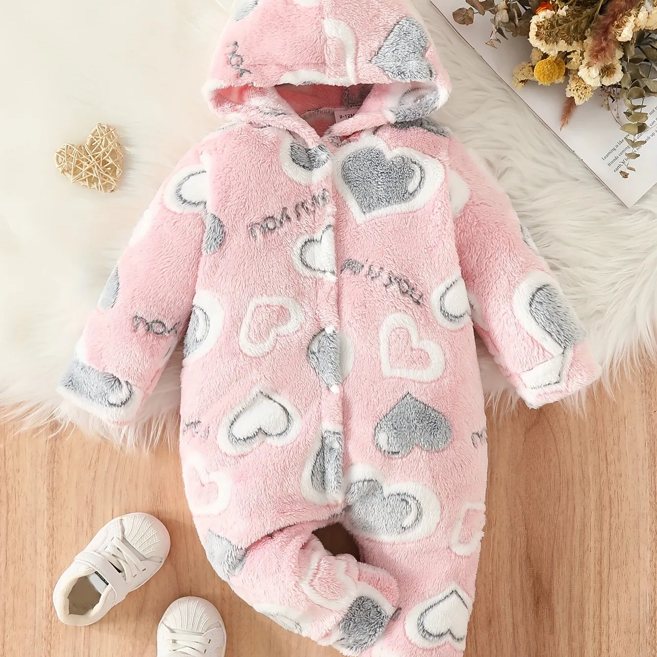 Toddler Active baby girl Love pattern fuzzy button-up hooded baby clothing Jumpsuit one-piece clothing Winter style Romper