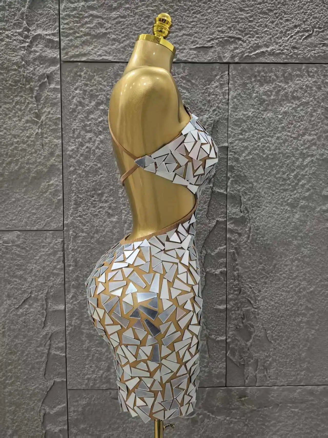 Silver Color Women Sexy One Shoulder Shinning Mirrors Bodycon Mini Dress Nightclub Party Celebrate Birthday Photo Shoot Dress