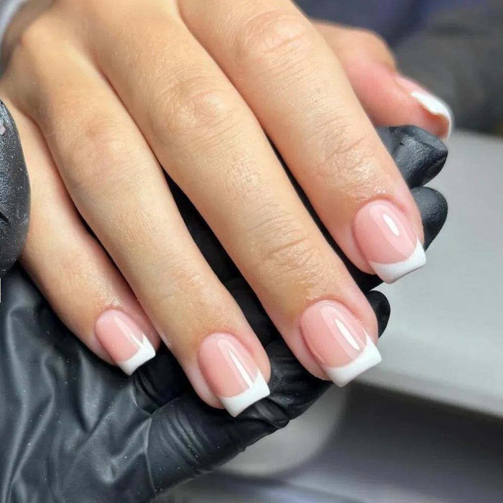 24Pcs Short Square Press on Fake Nails Simple Gradient White Nude Pink False Nails Wearable French Full Cover Nail Art Tips 3370