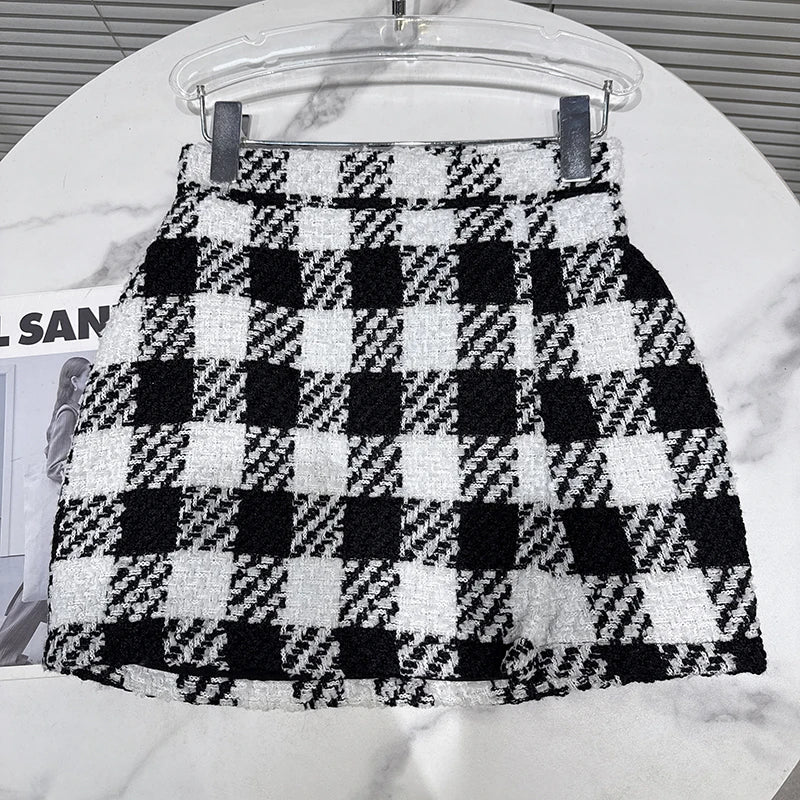 Winter New Fashion Style Black White Plaid Wool Folded Edge Short Skirt For Women A-line Wrapped Hip Skirts 11A07502