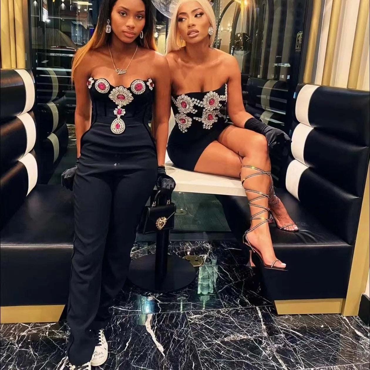 2024 New Fashion Celebrate Sparkly Crystals Women Sexy Strapless Bodycon Bandage Jumpsuit Runway Nightclub Party Wear Wholesale