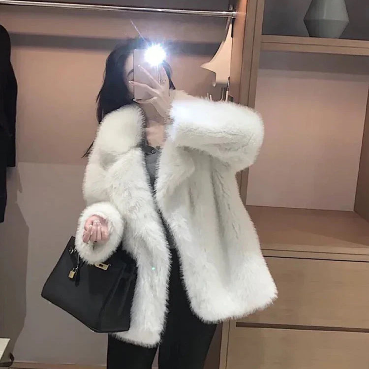 Lautaro Winter Loose Casual Thick Warm Soft Hairy Faux Fur Coat Women Luxury Furry Fluffy Jacket Korean Fashion white