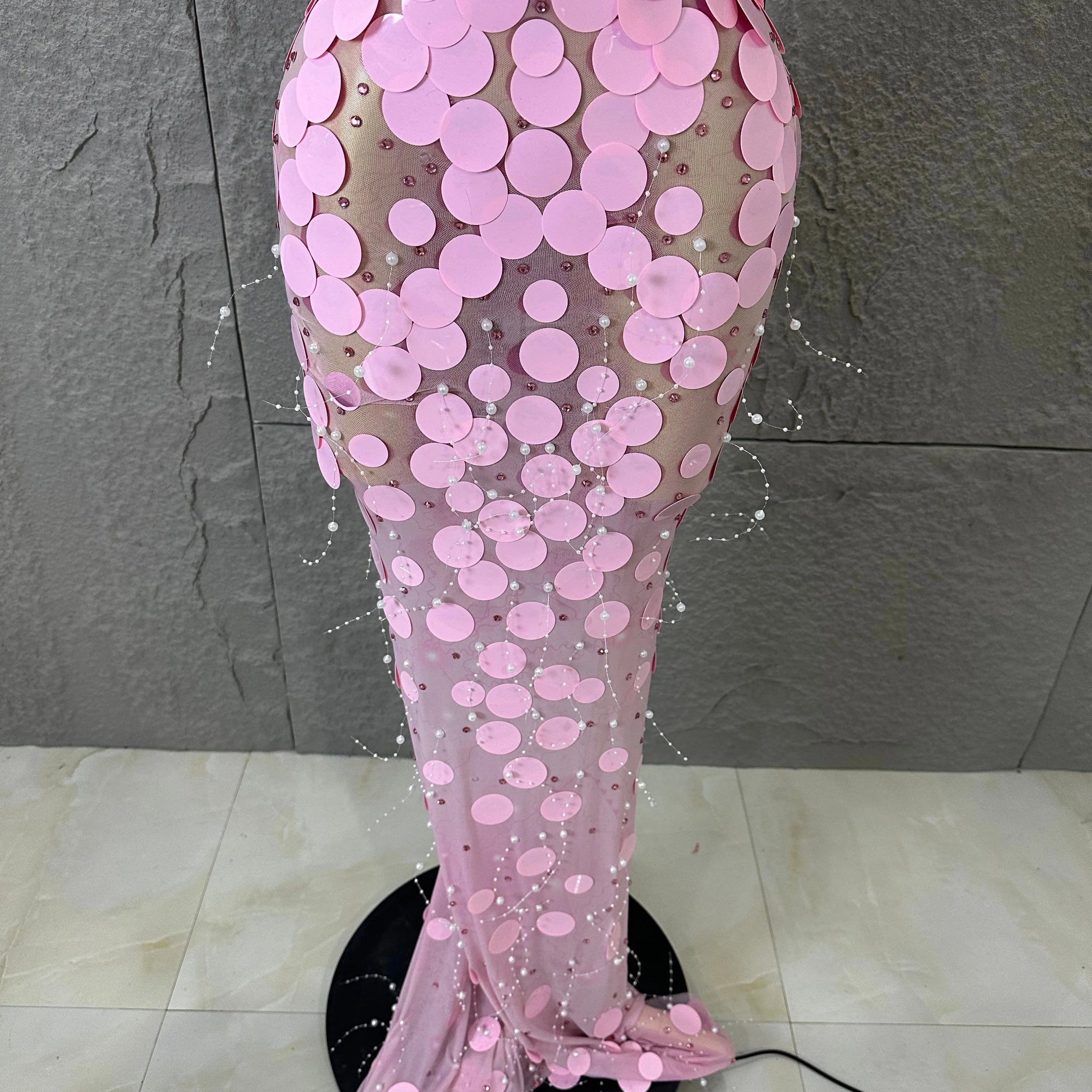 Sexy Pink Halter Neck Slim-fit Maxi Dress Women Pink Disc Pearl Mermaid Outfit Wedding Guest Evening Party Nightclub Costume