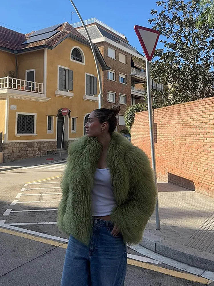 Green Luxury Fluffy Faux Fur Jacket Women Fashion Lapel Long Sleeve Loose Warm Coat 2025 Winter Lady High Street Outerwear