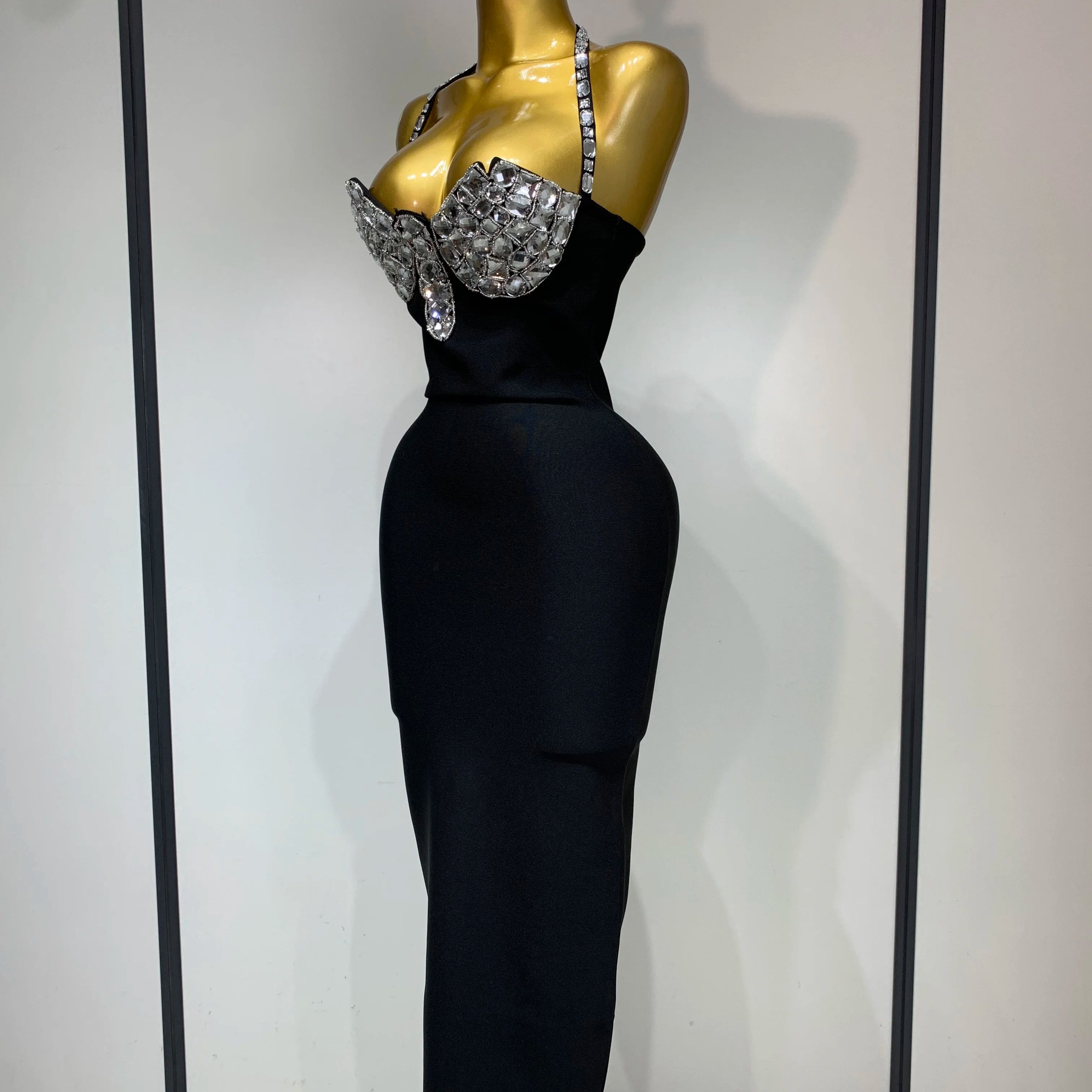 Women Sexy Halter Backless Diamonds Black Sleeveless Bodycon Bandage Dress Evening Club Party Gowns Luxury Birthday Dress
