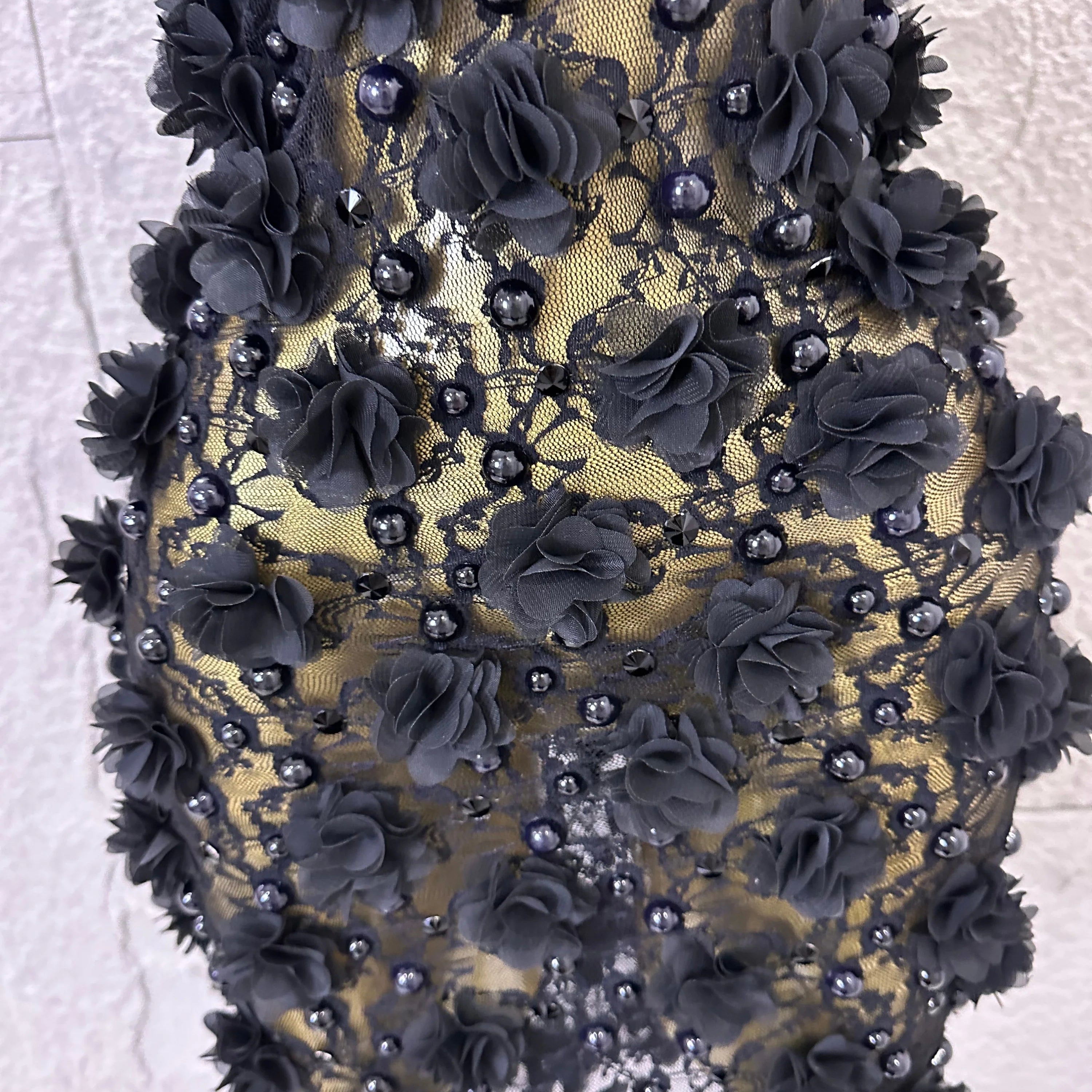 Luxury Black Sheer Mesh Floral Appliqué Mini Dress Deep V Neck Fitted Bodycon Formal Dinner Cocktail Event Party Dress