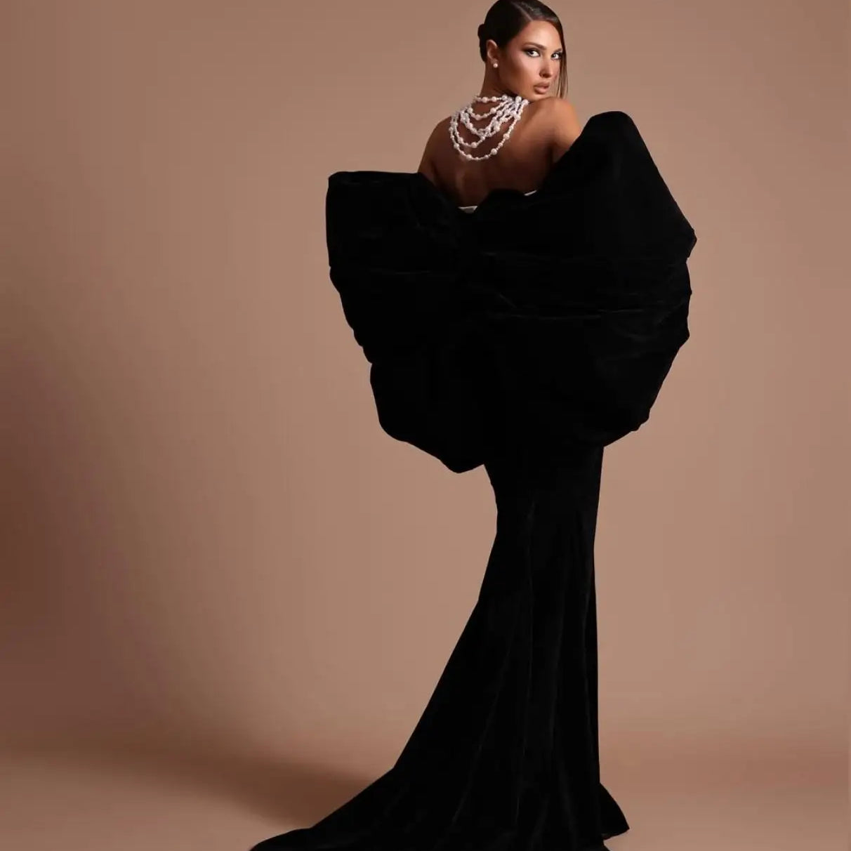 Luxury Diamonds Strapless Package Hips White Patchwork Black Bandage Dress Fashion Woman Party Dress Celebrity Party Vestido