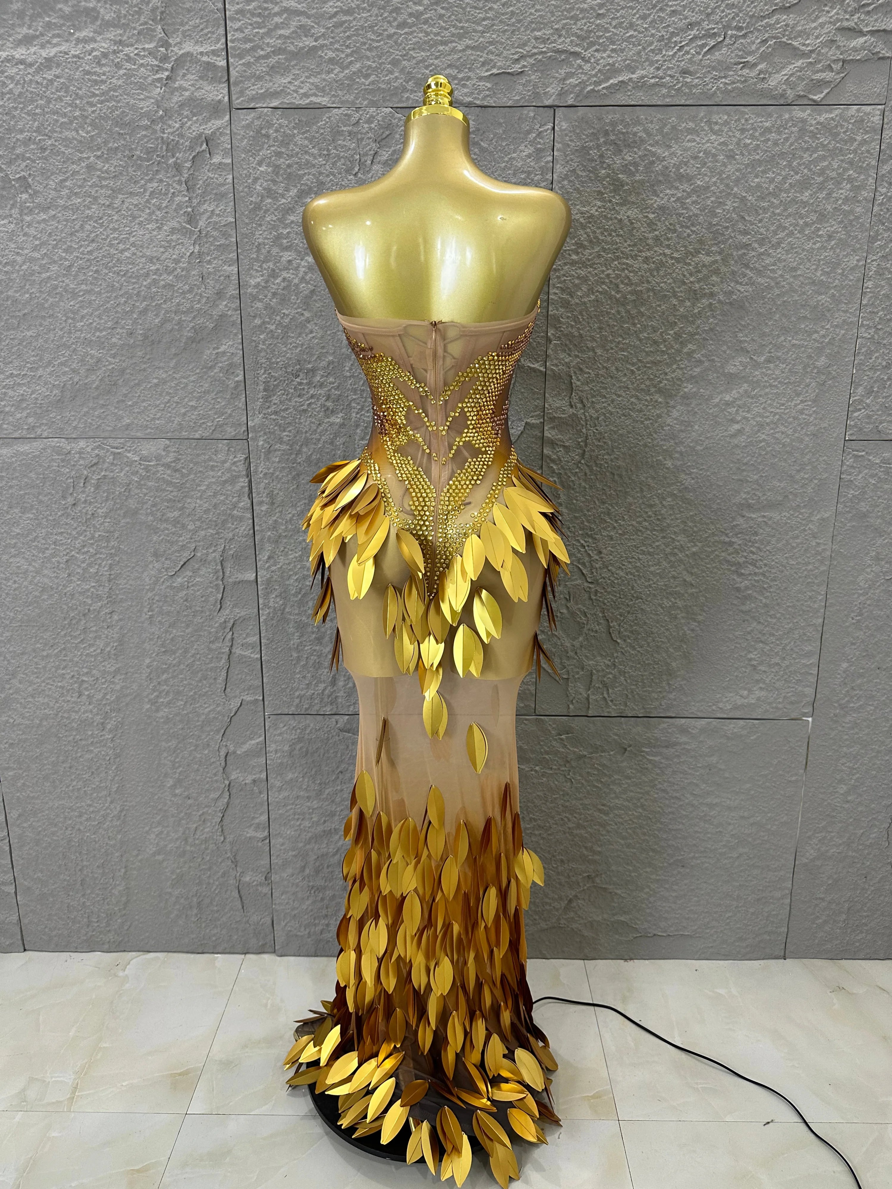 Luxurious Gold Strapless Dress Women Sexy Sheer Mesh Full Crystal Beaded Leaf Form-Fitting Mermaid Formal Event Party Costume