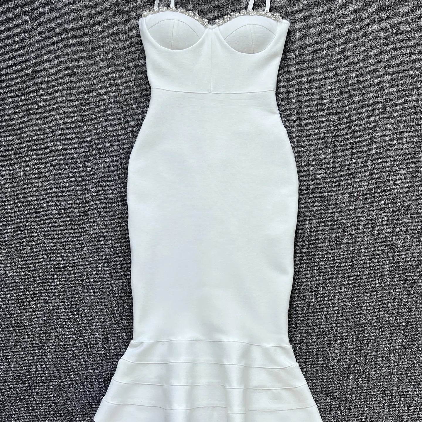 Women Sexy Long Style Fashion Bandage Dress Rayon Backless V Camisole Slim Bodycon Fashion Ruffle Edge Celebrity Party Dress WHITE