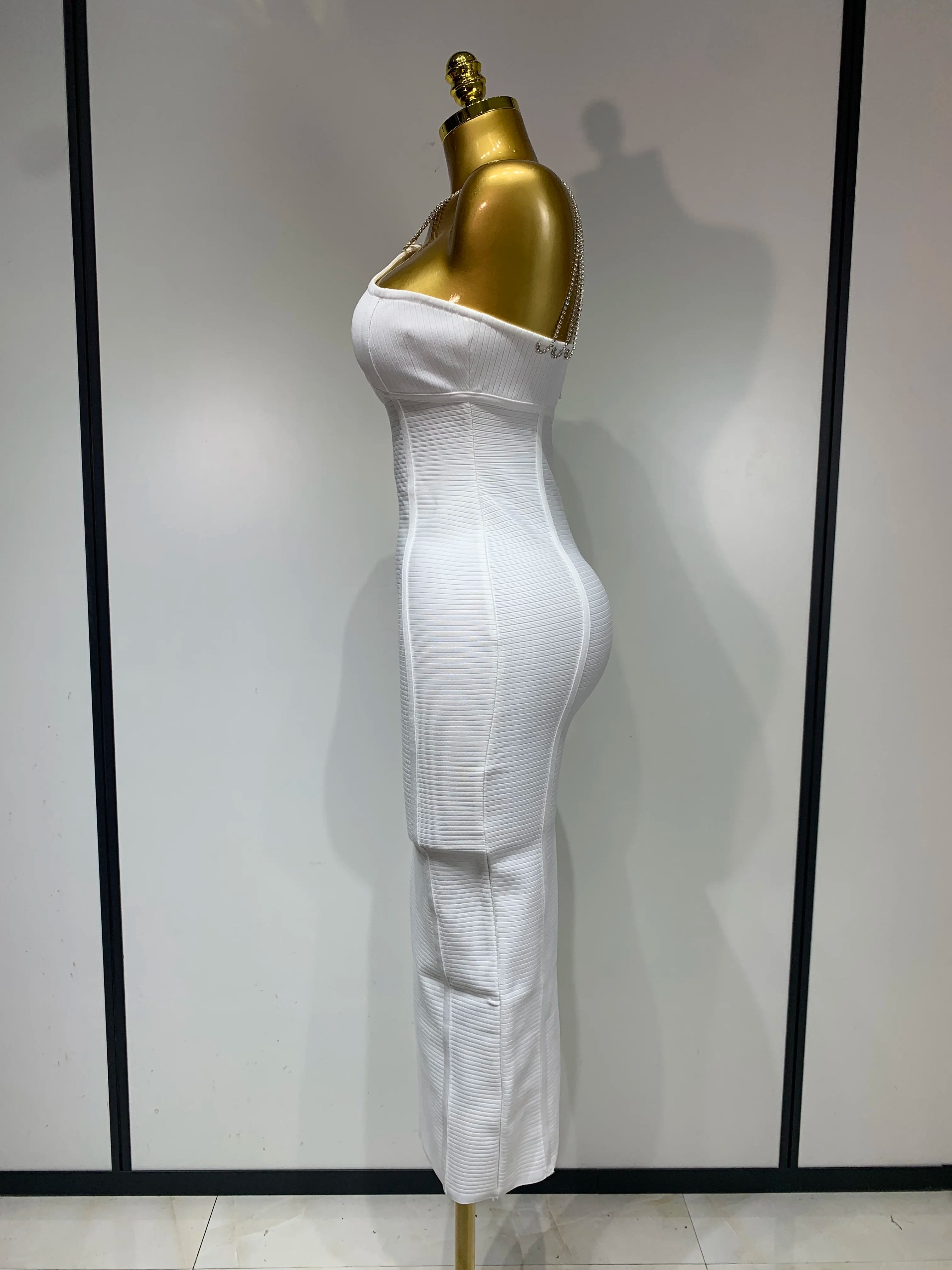 Sexy Sling Backless Crystal Diamonds Chain Bodycon Bandage Dress 2025 White Elegant Evening Club Luxury Birthday Party Dresses