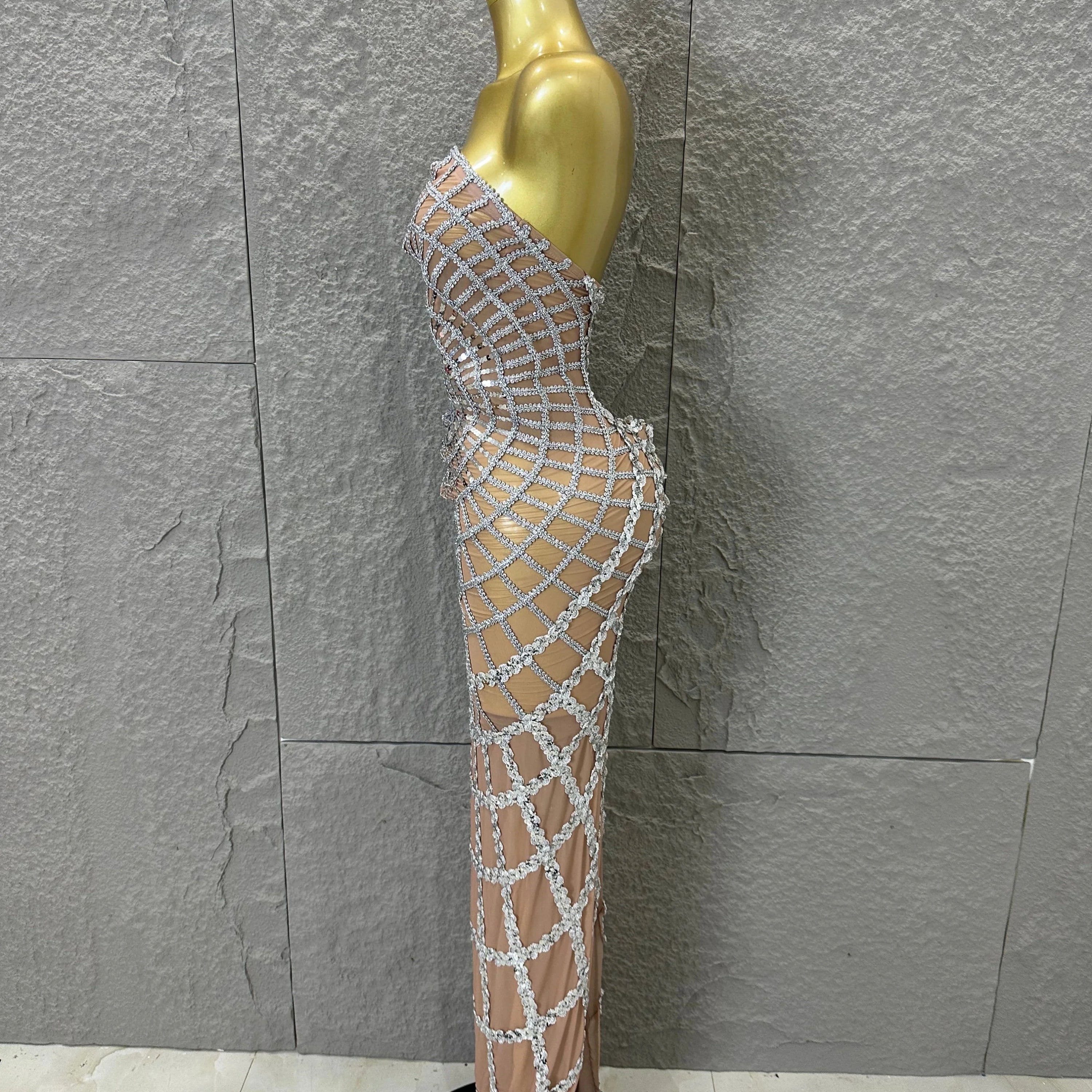 Elegant Sequined Sheer Mesh Maxi Dress Women Sexy Strapless 3D Grid Embellished Bodycon Mermaid Outfit Stage Performance Costume